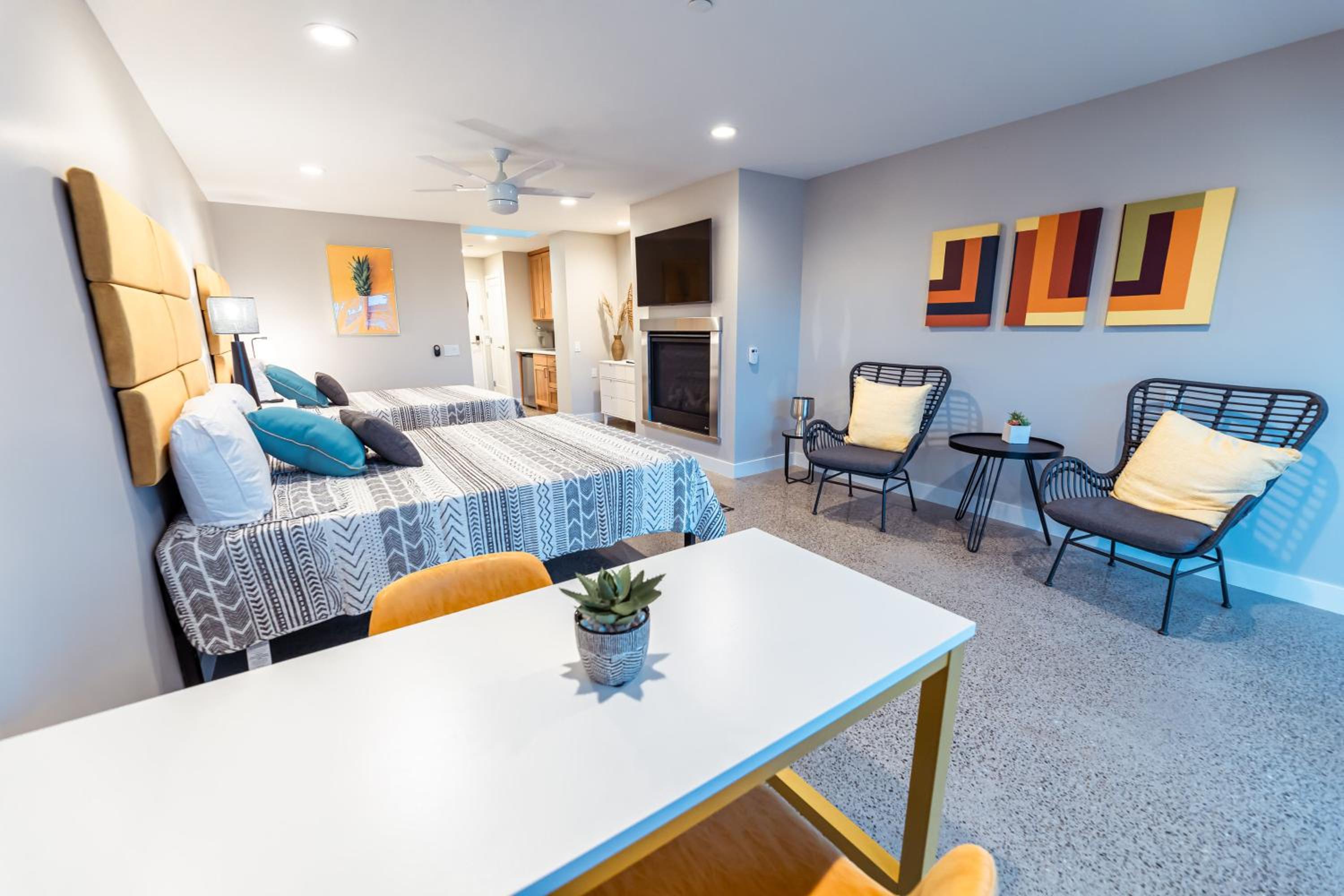 Quadruple Room with Balcony photo 1