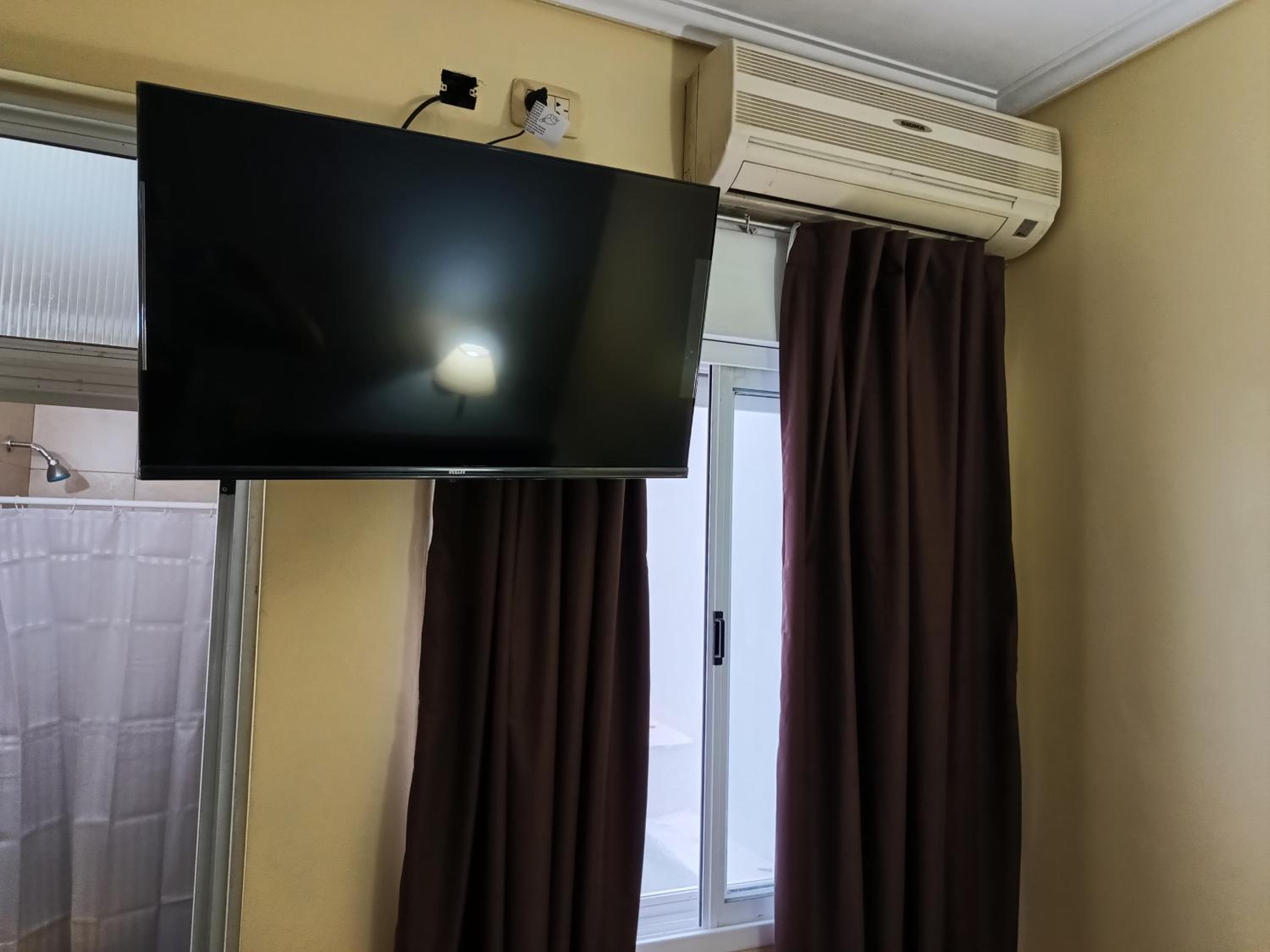 Small Single Room