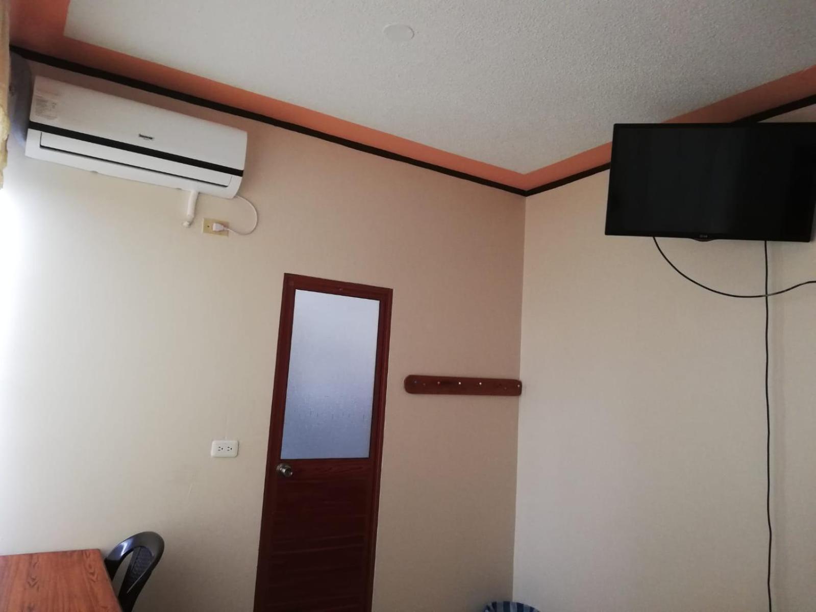 Single Room photo 3