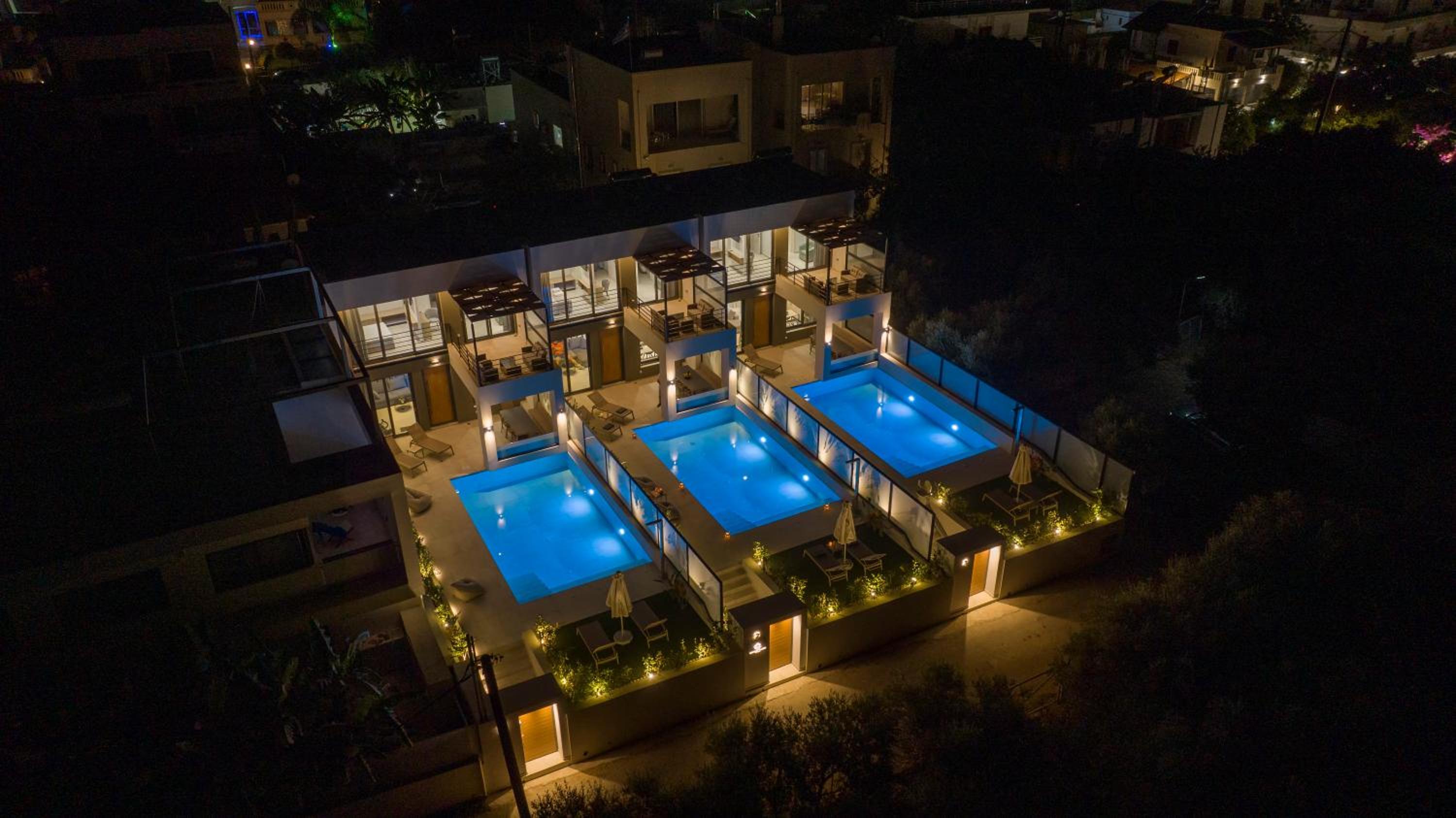 Villa photo 2