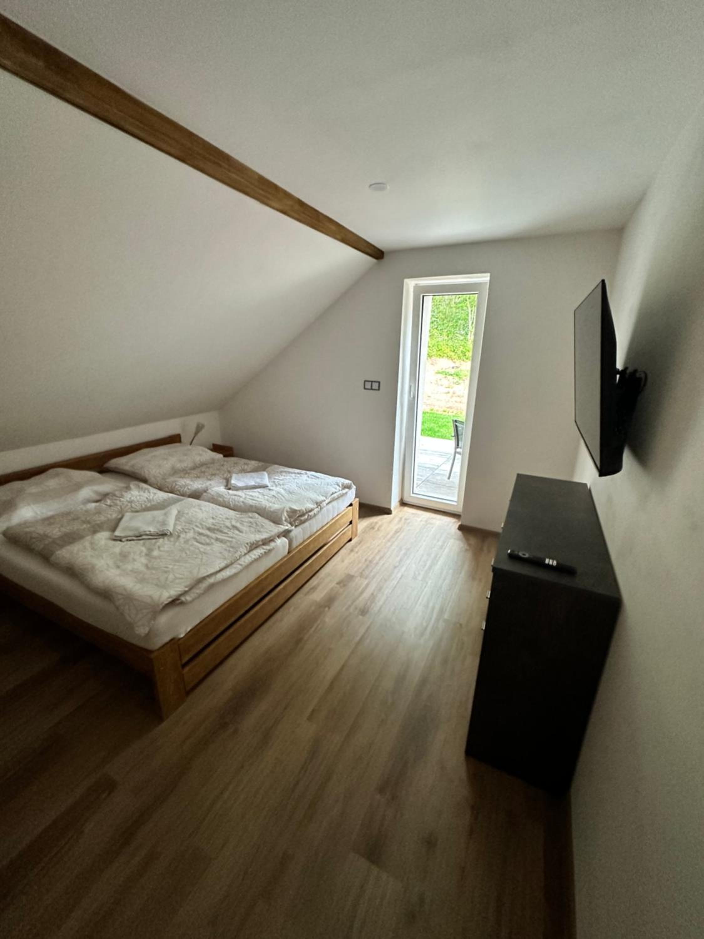 Maisonette photo 1
