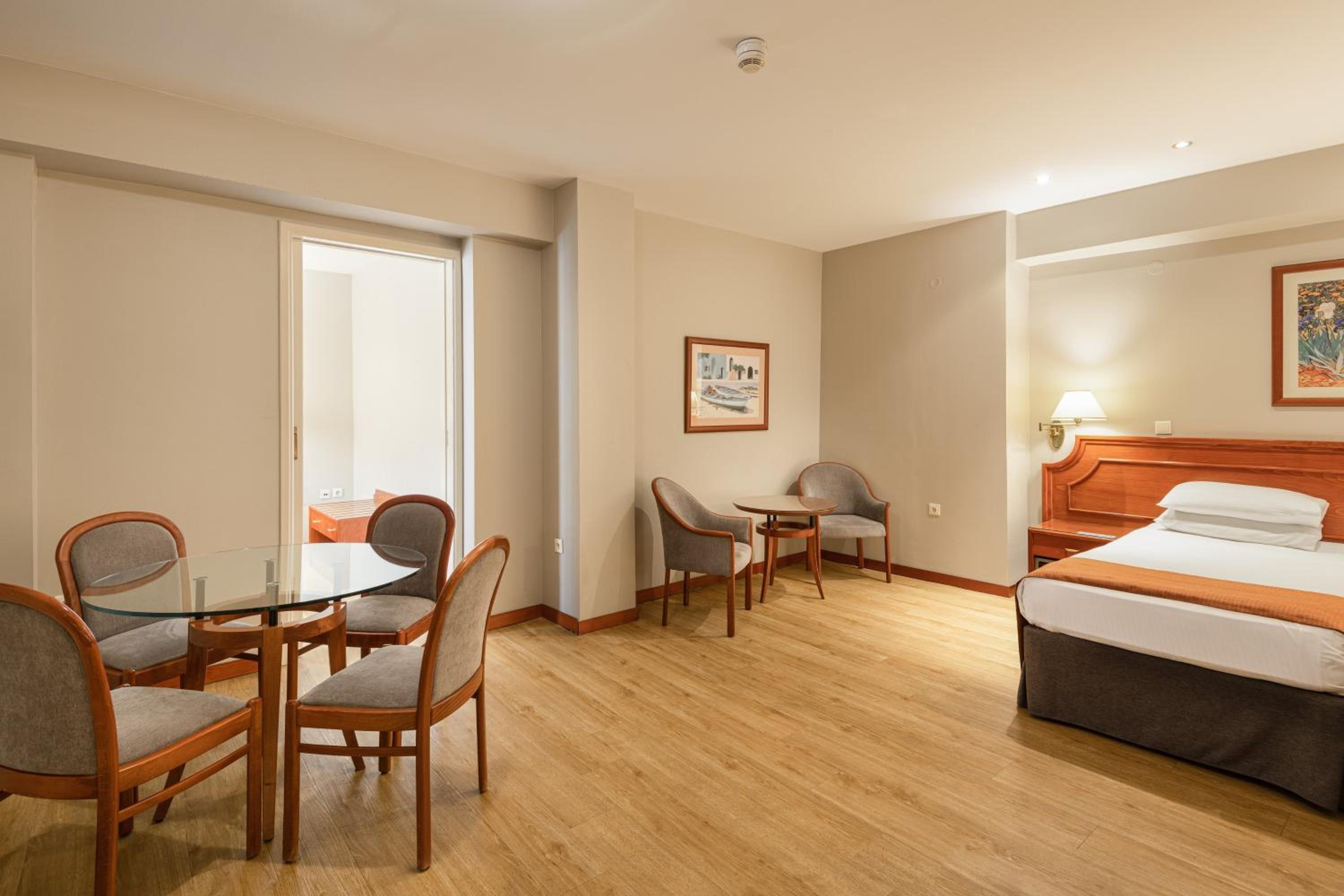 Two-Bedroom Suite photo 1