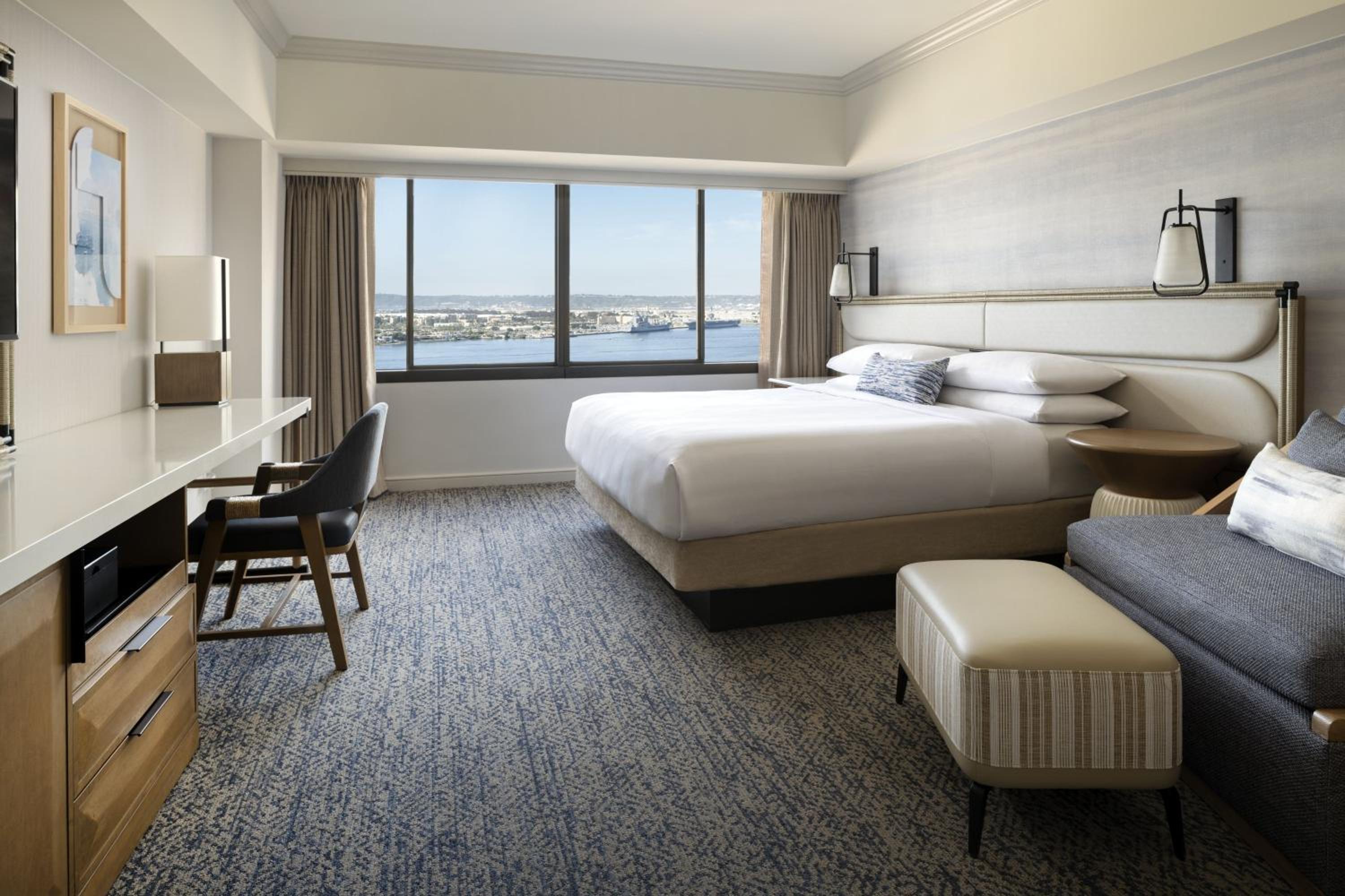 Concierge King or Double Room with Bay View
