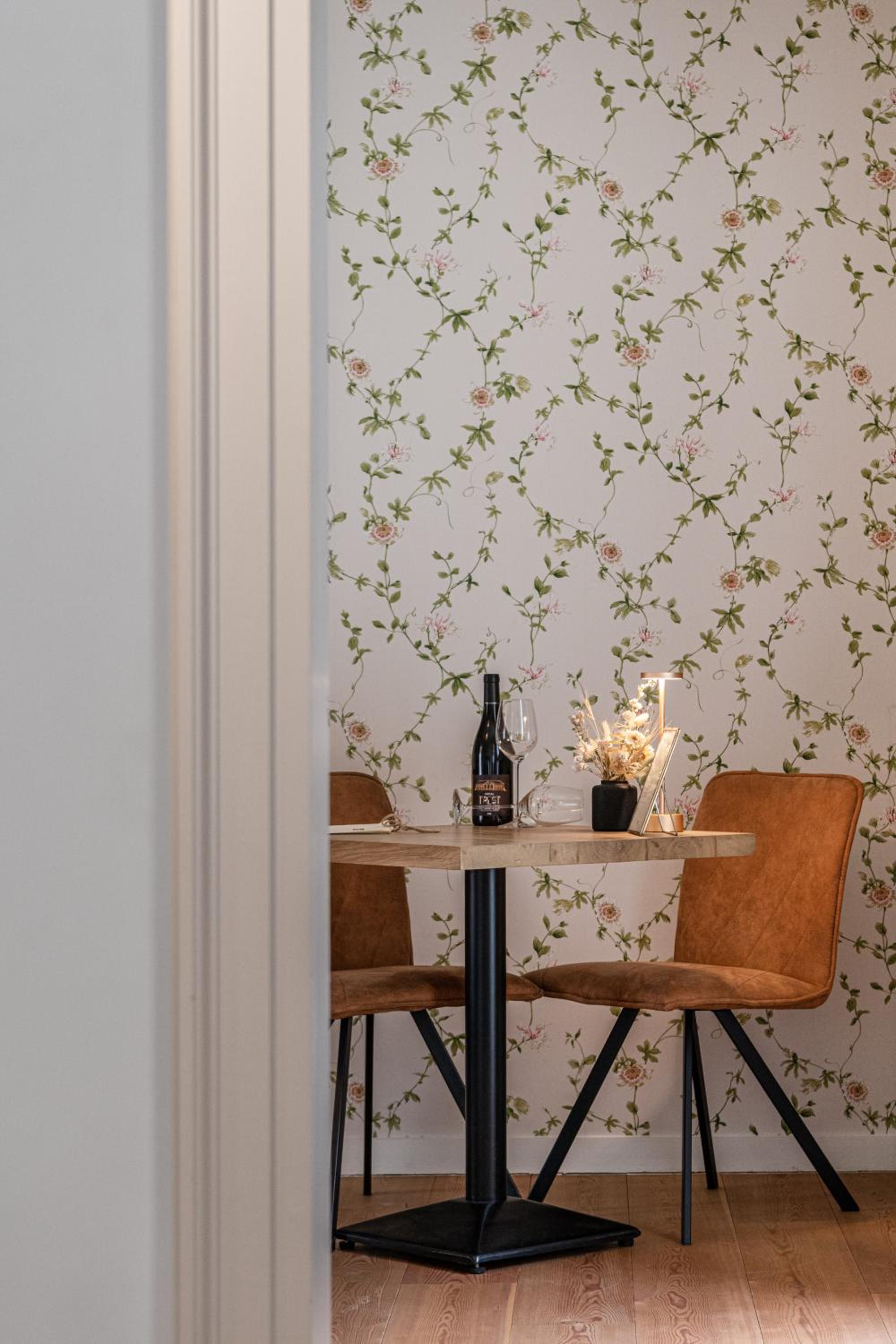 Standard King Room - Photo 2