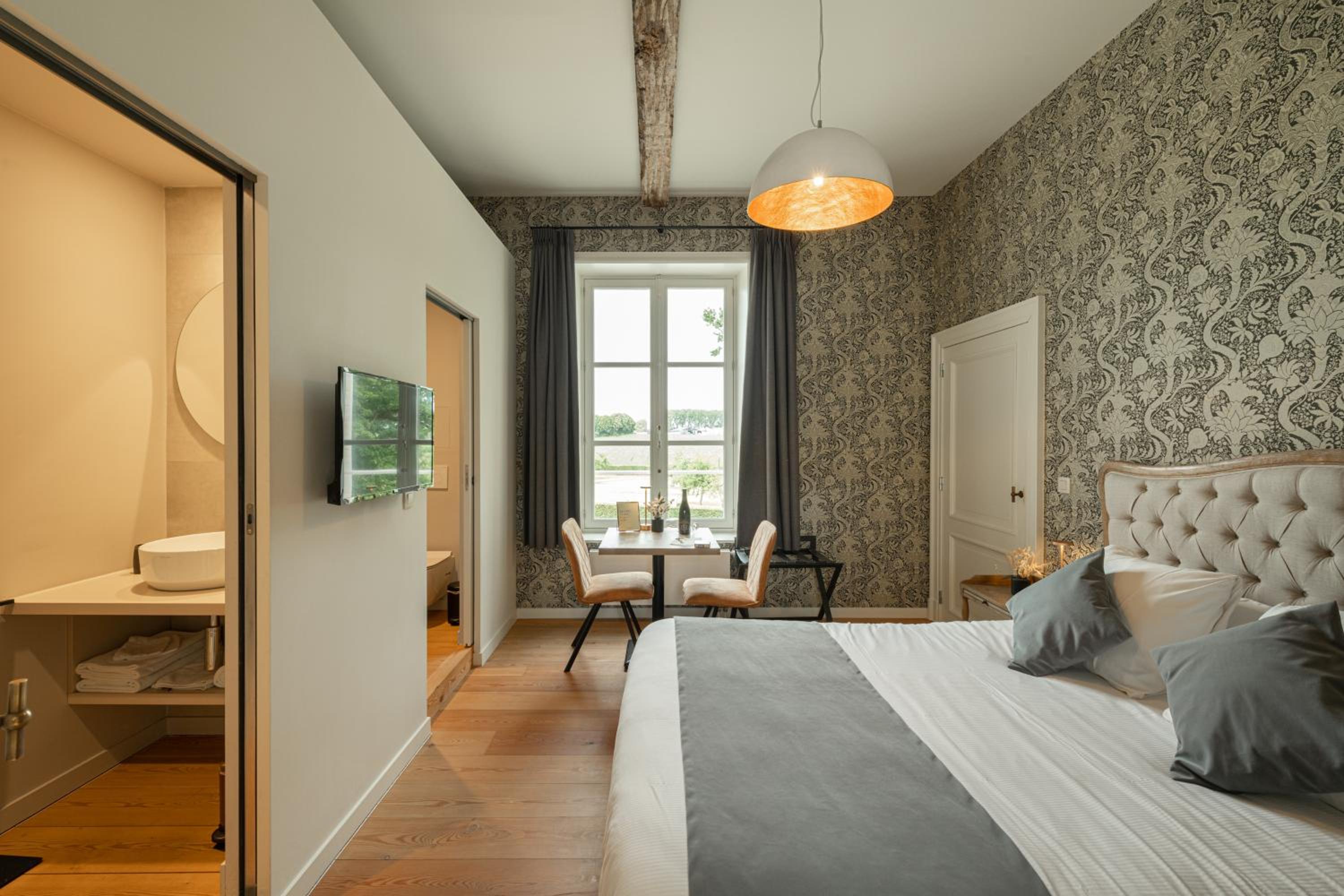 Standard King Room