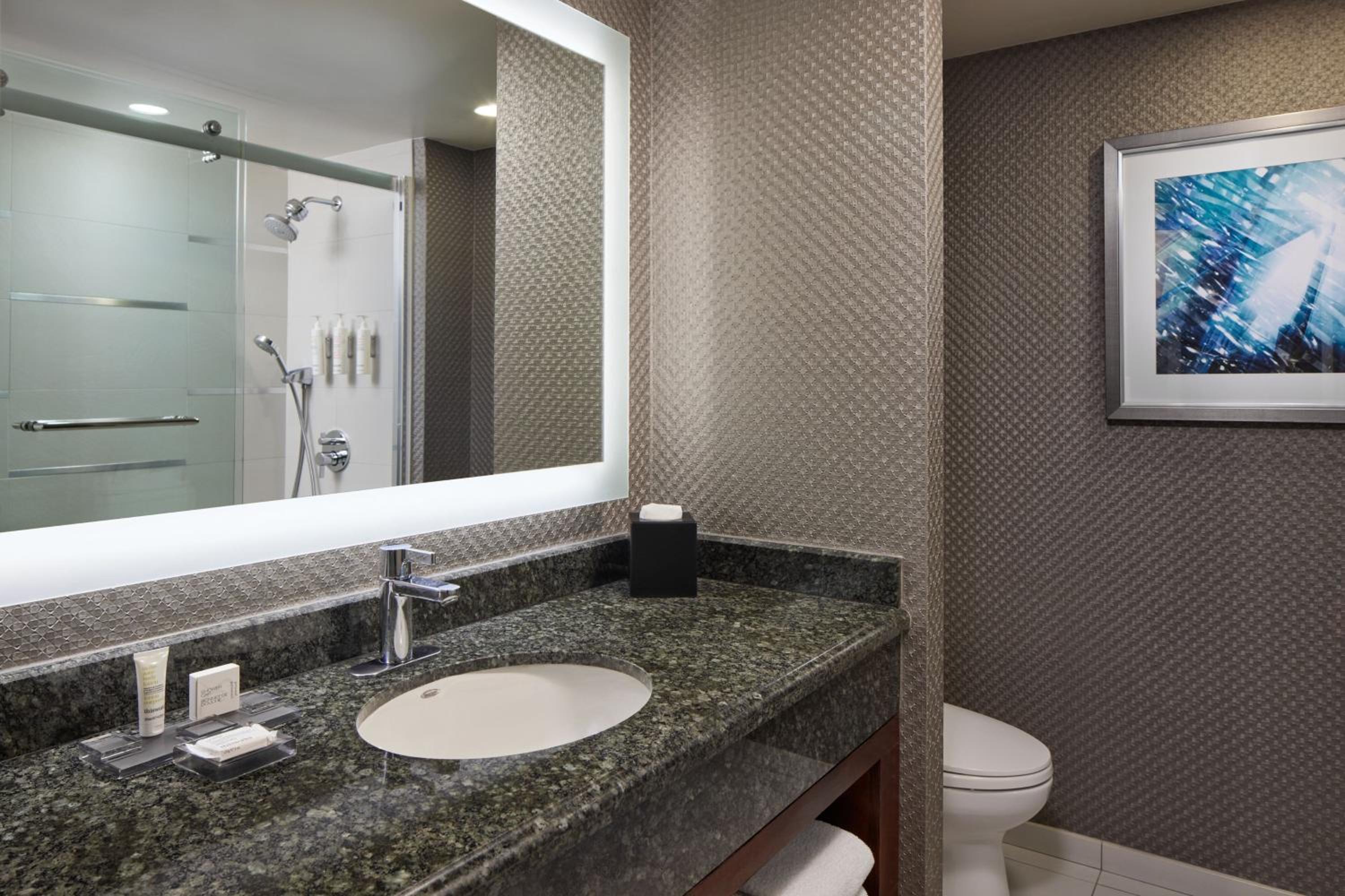 King or Double Room - Photo 5