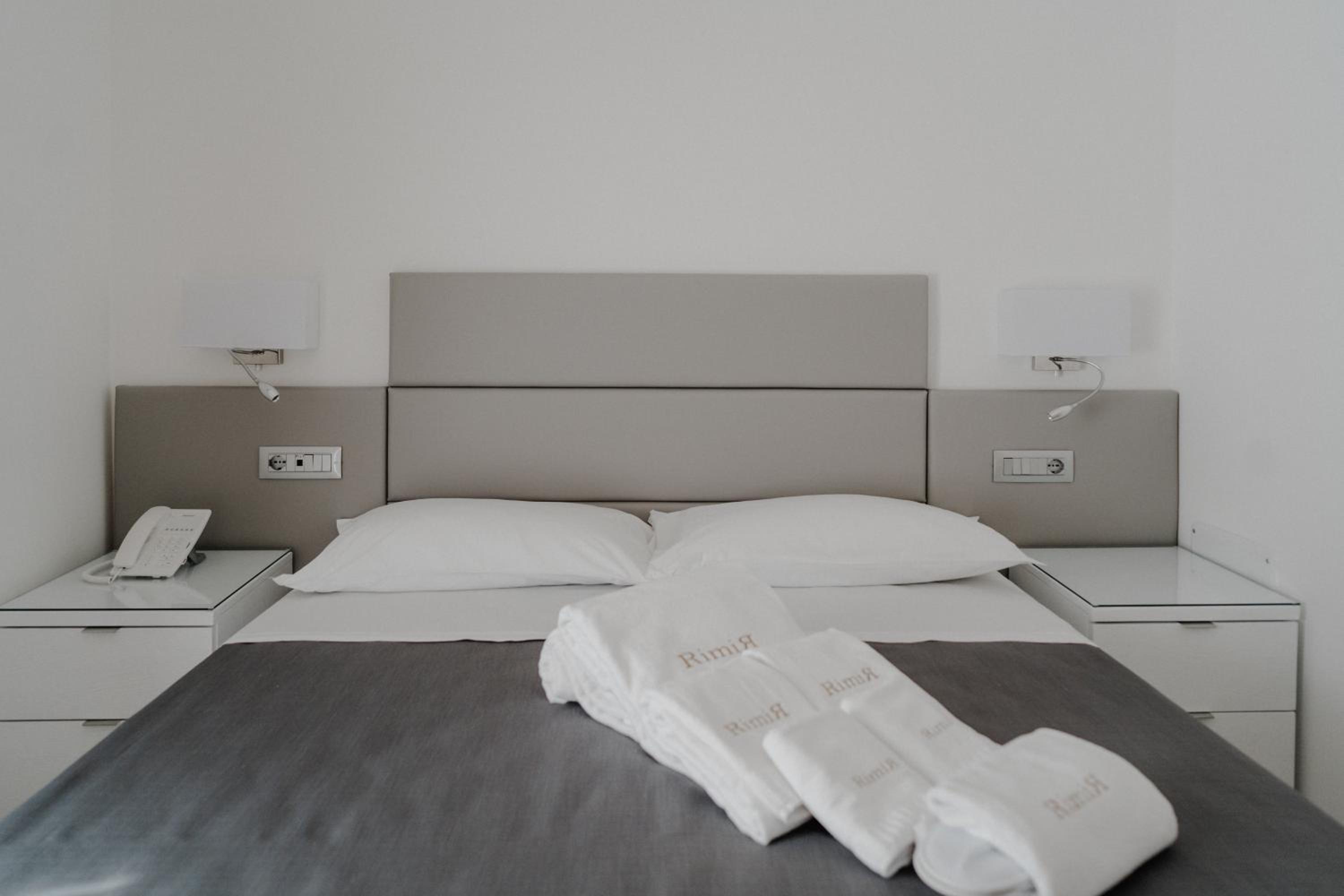 Standard Double Room photo 3