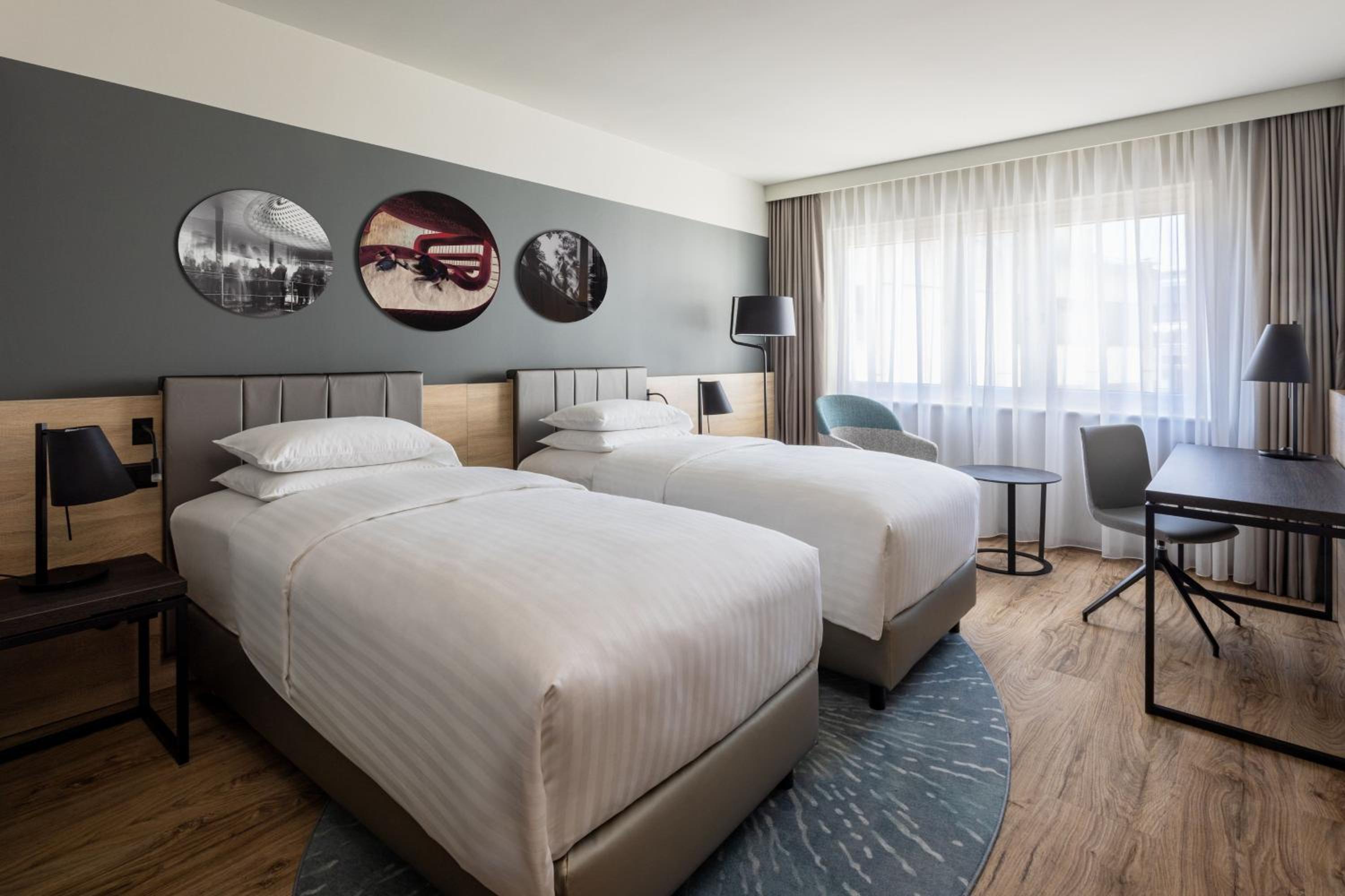 Deluxe Twin Room - Photo 1