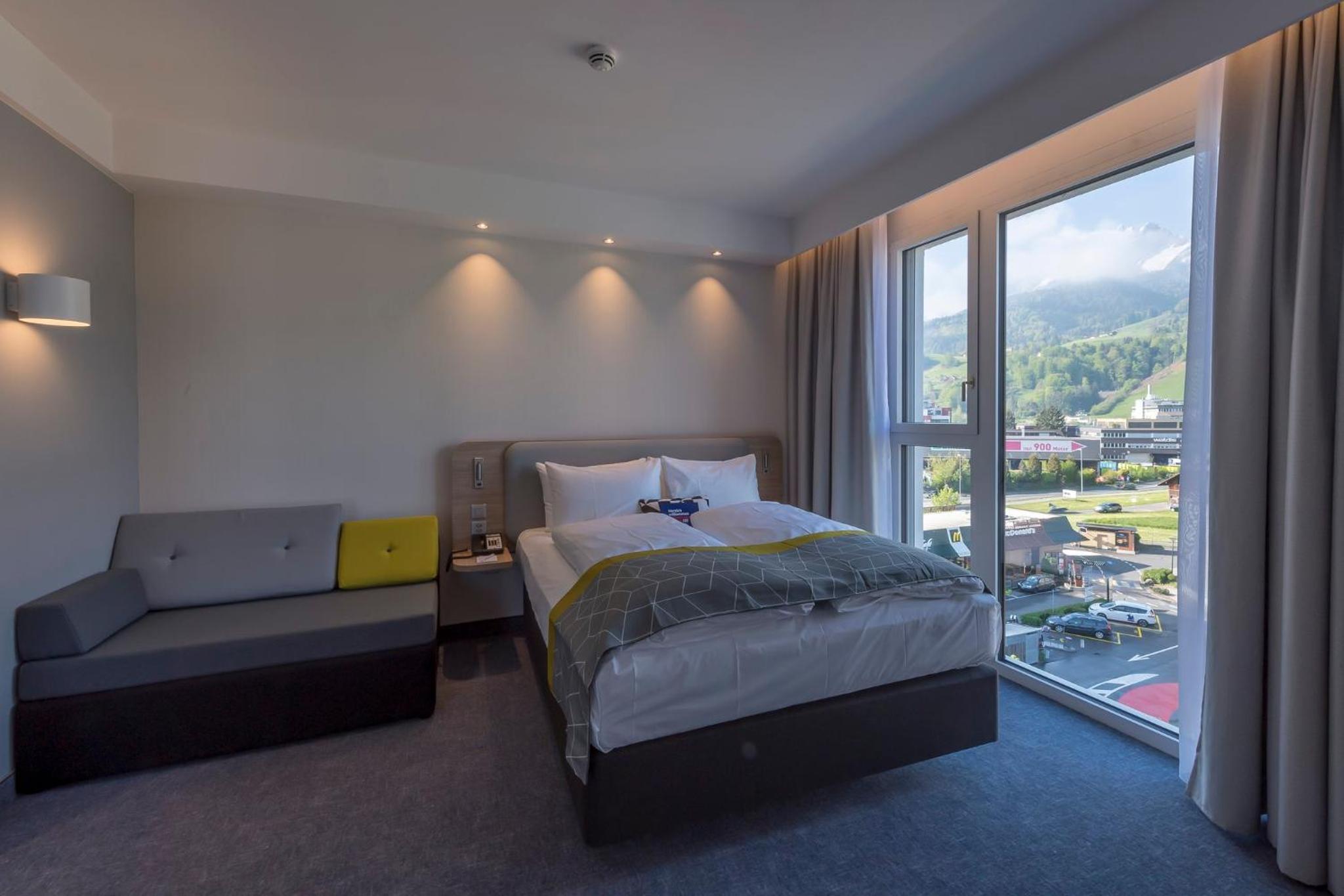 Double Suite with Sofa Bed and Mountain View