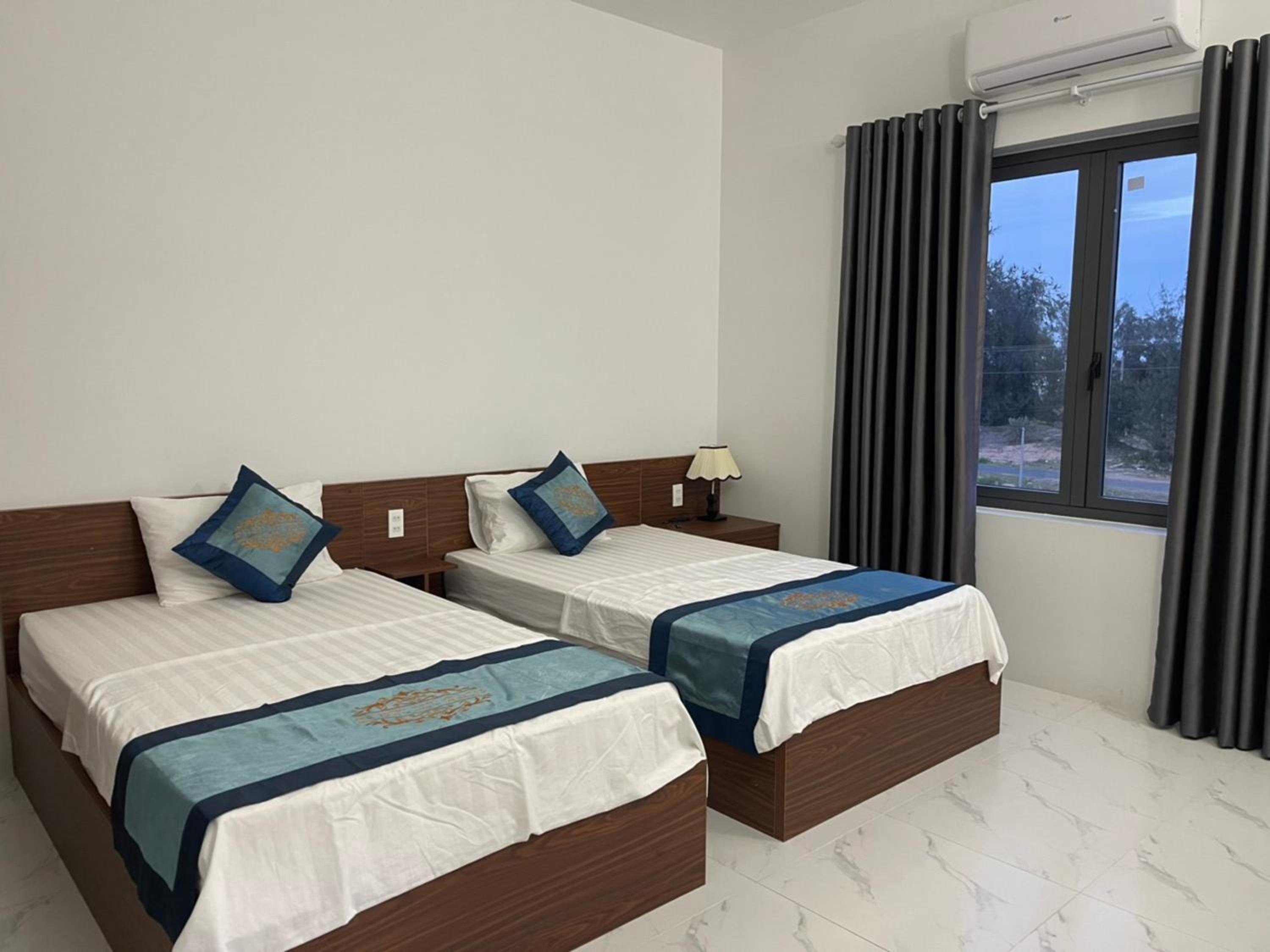 Twin Room - Photo 2