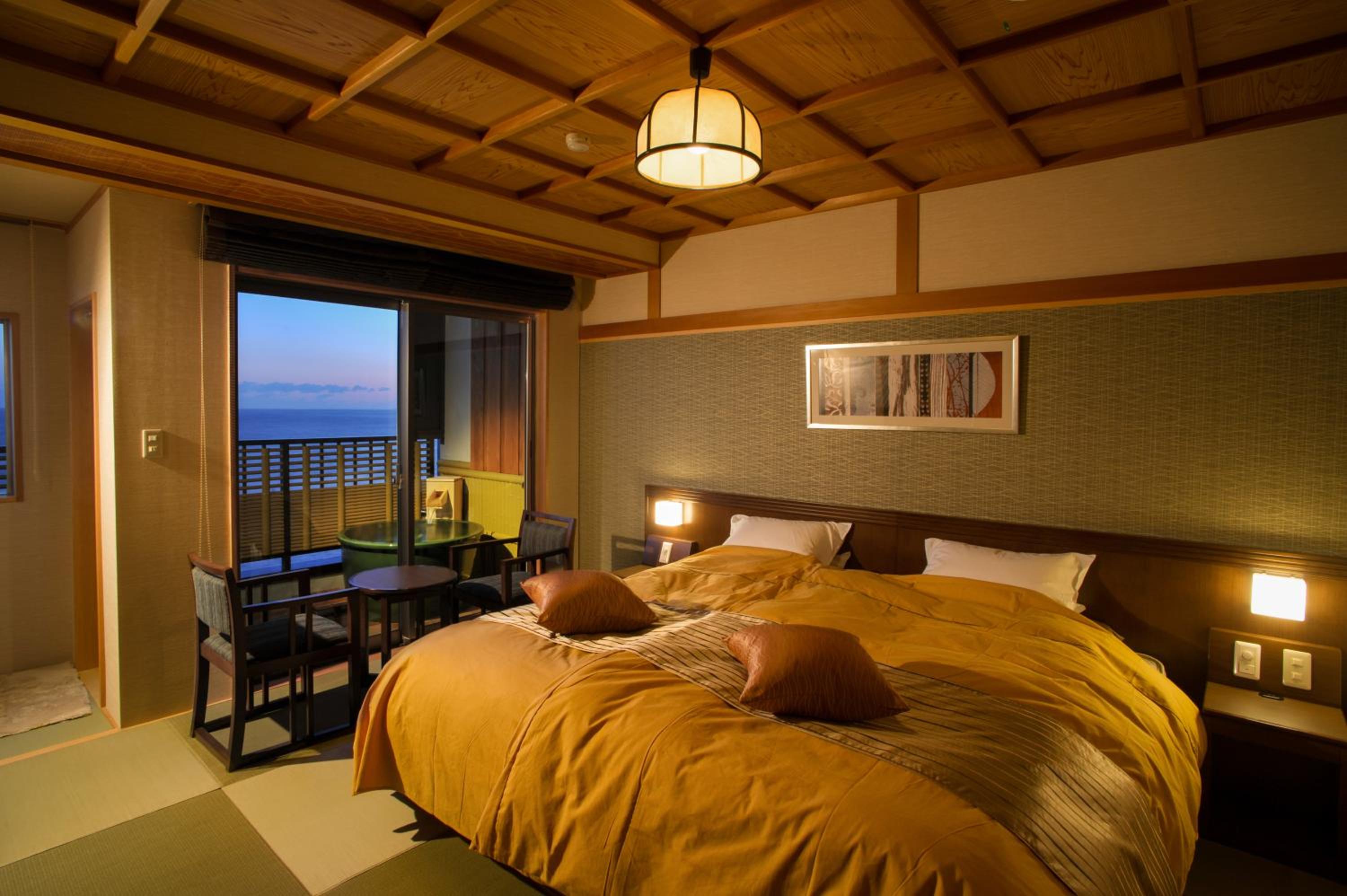 Twin Room with Sea View photo 3