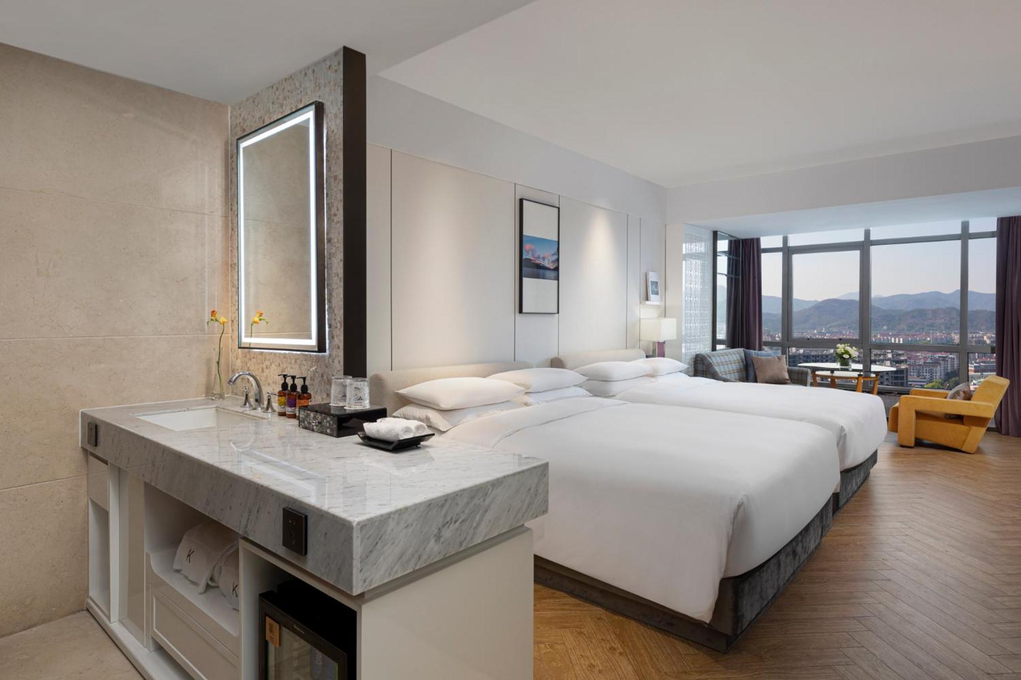 Superior Twin Room photo 2
