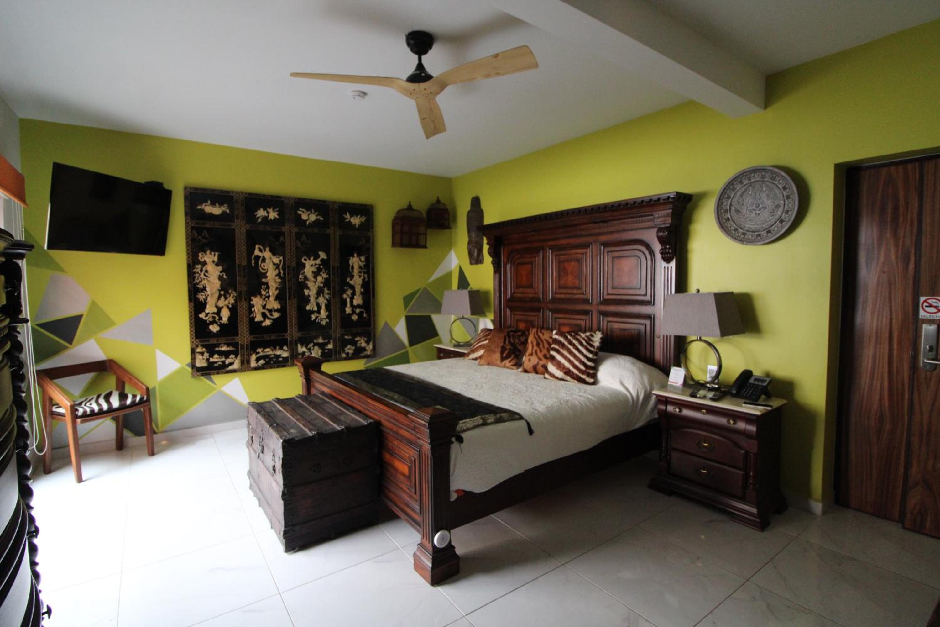 Deluxe Suite - Photo 9