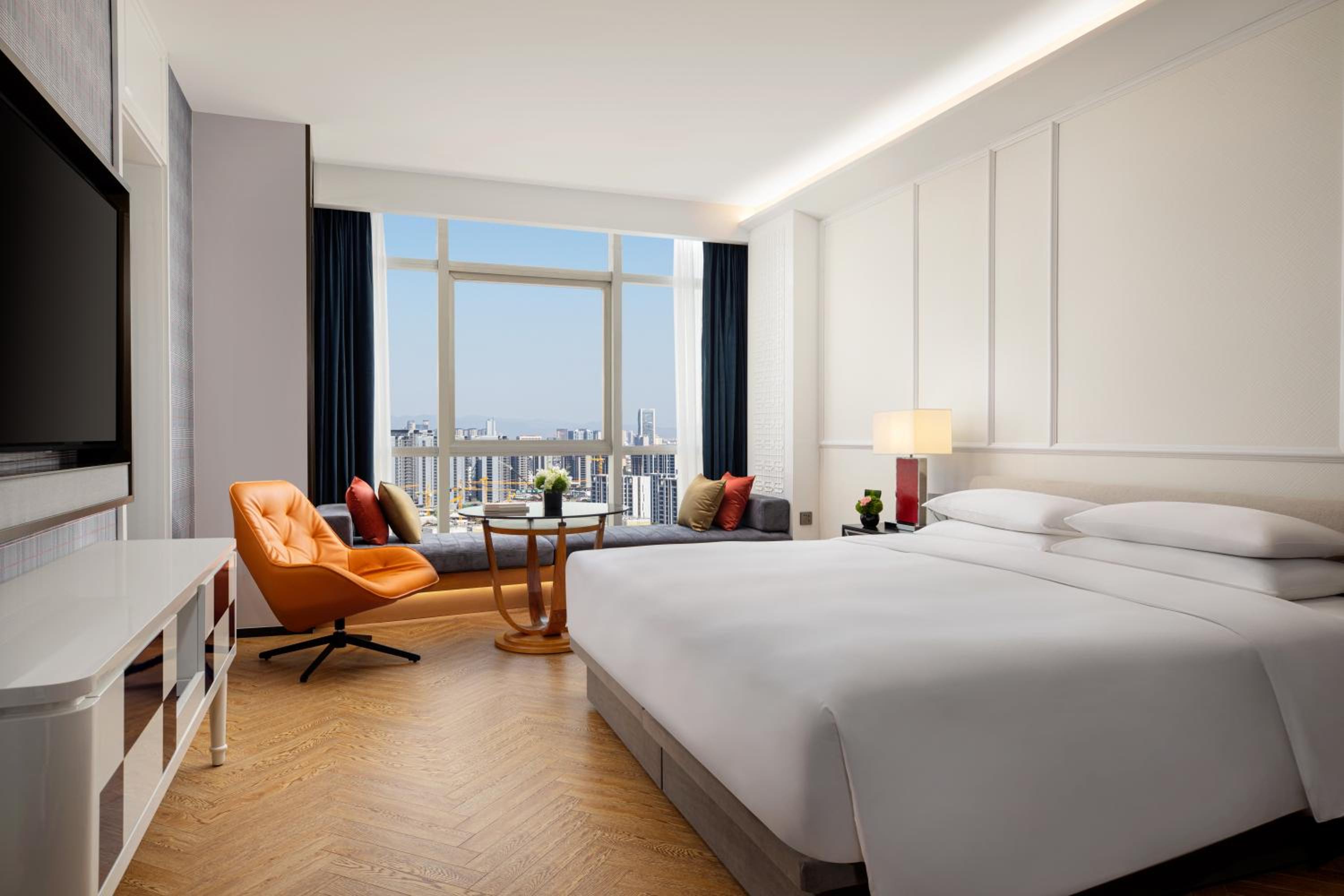 Premium King Room photo 1