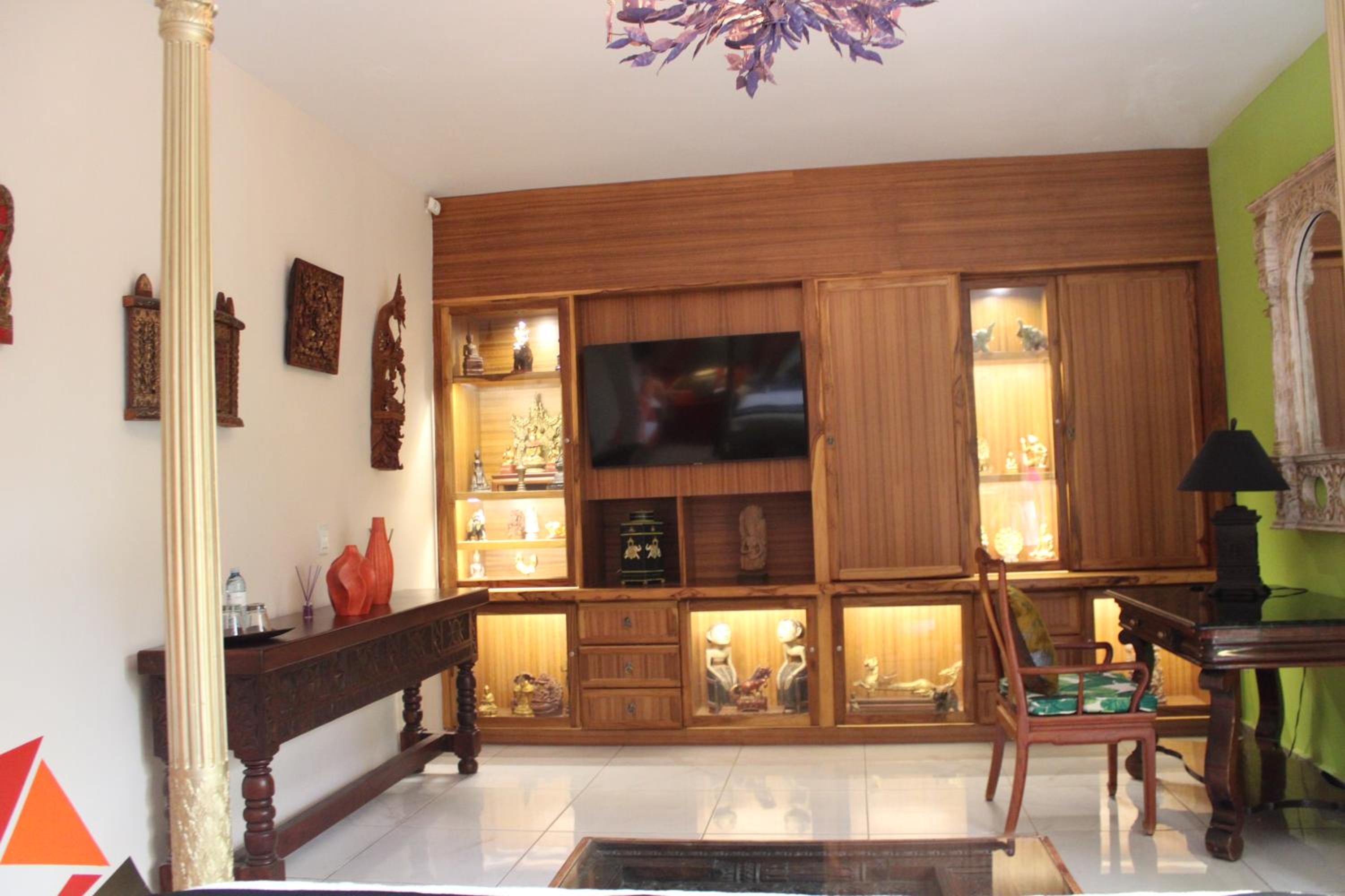 Deluxe King Room - Photo 1