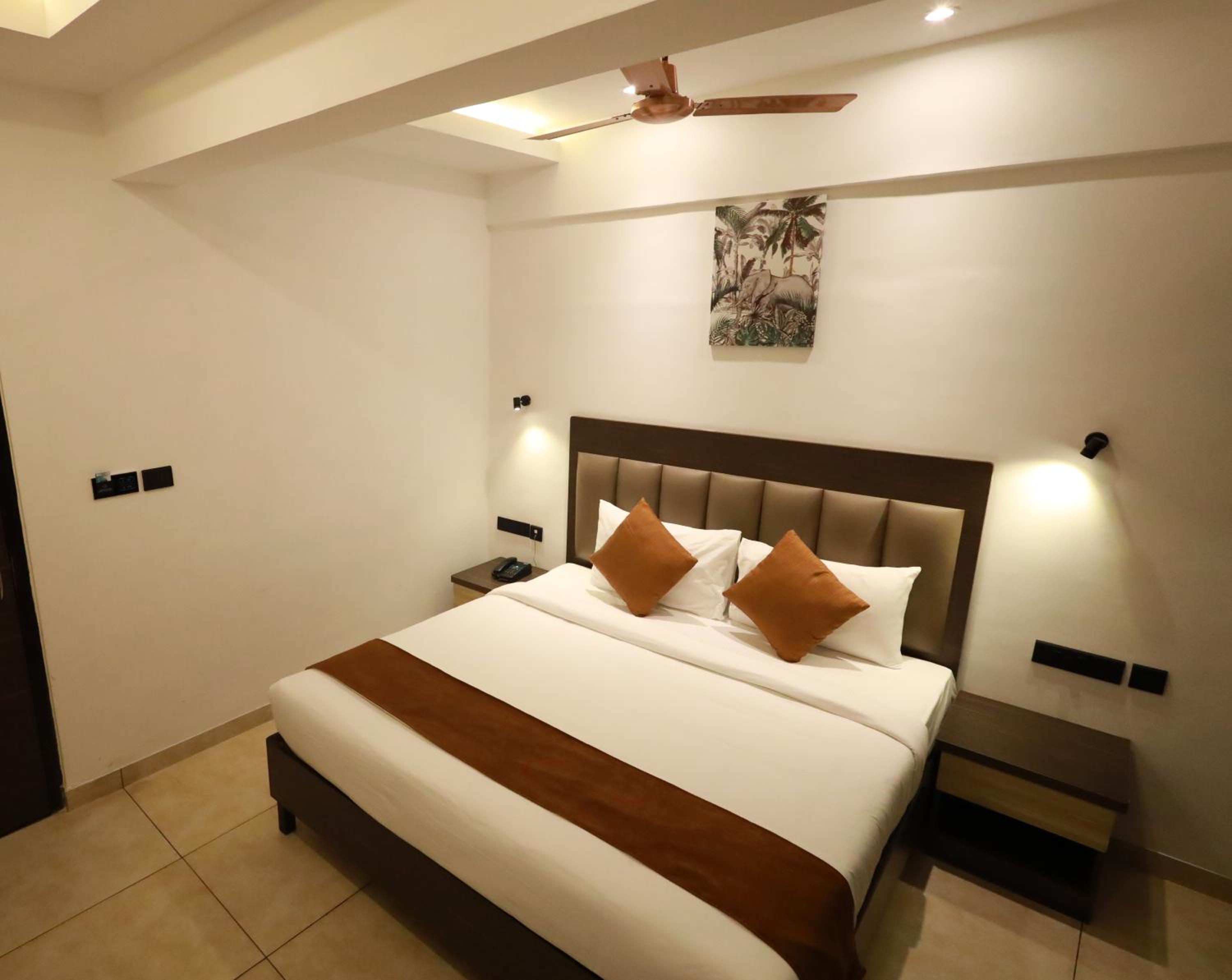 Premium Room - King Bed photo 1