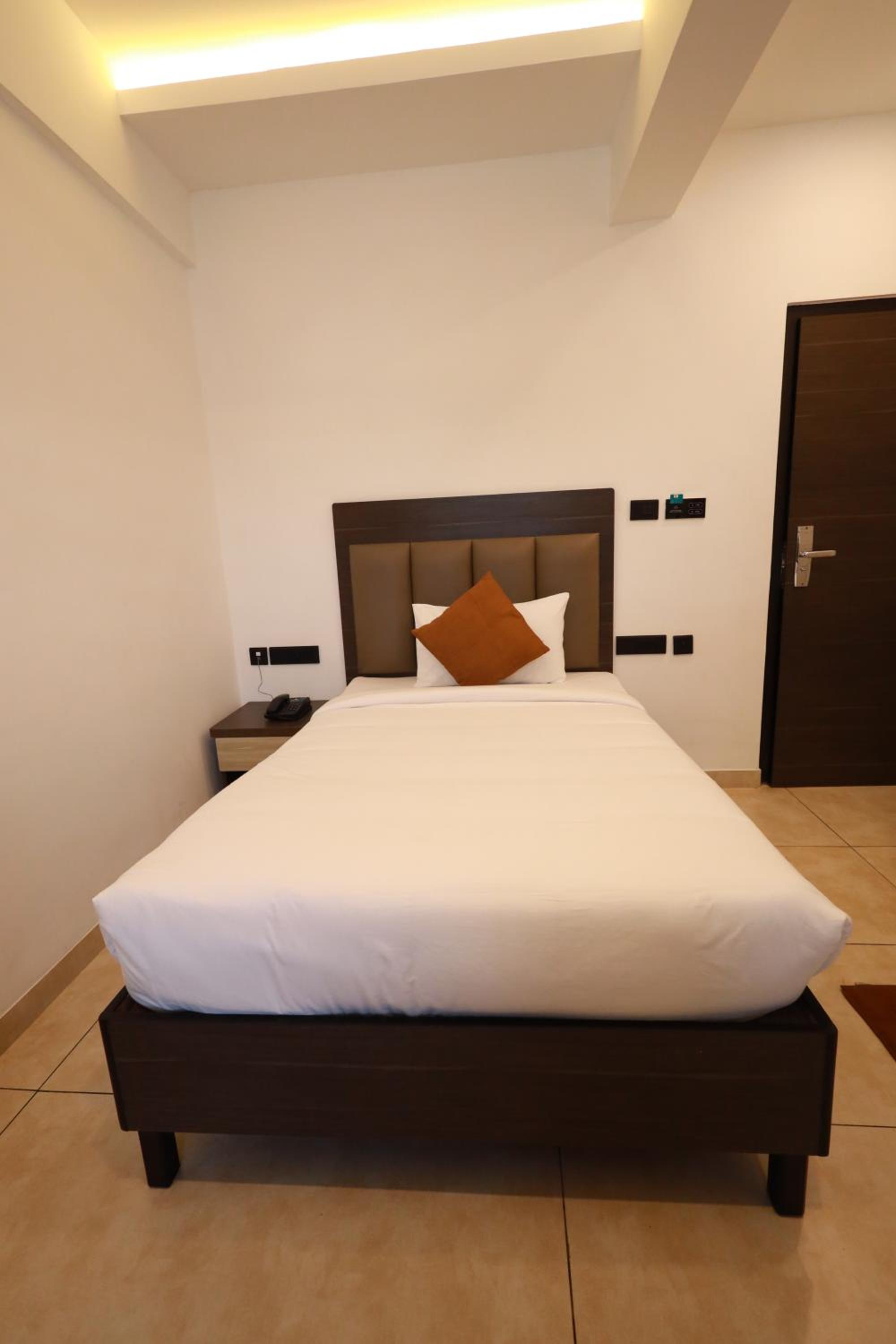 Single Room photo 1