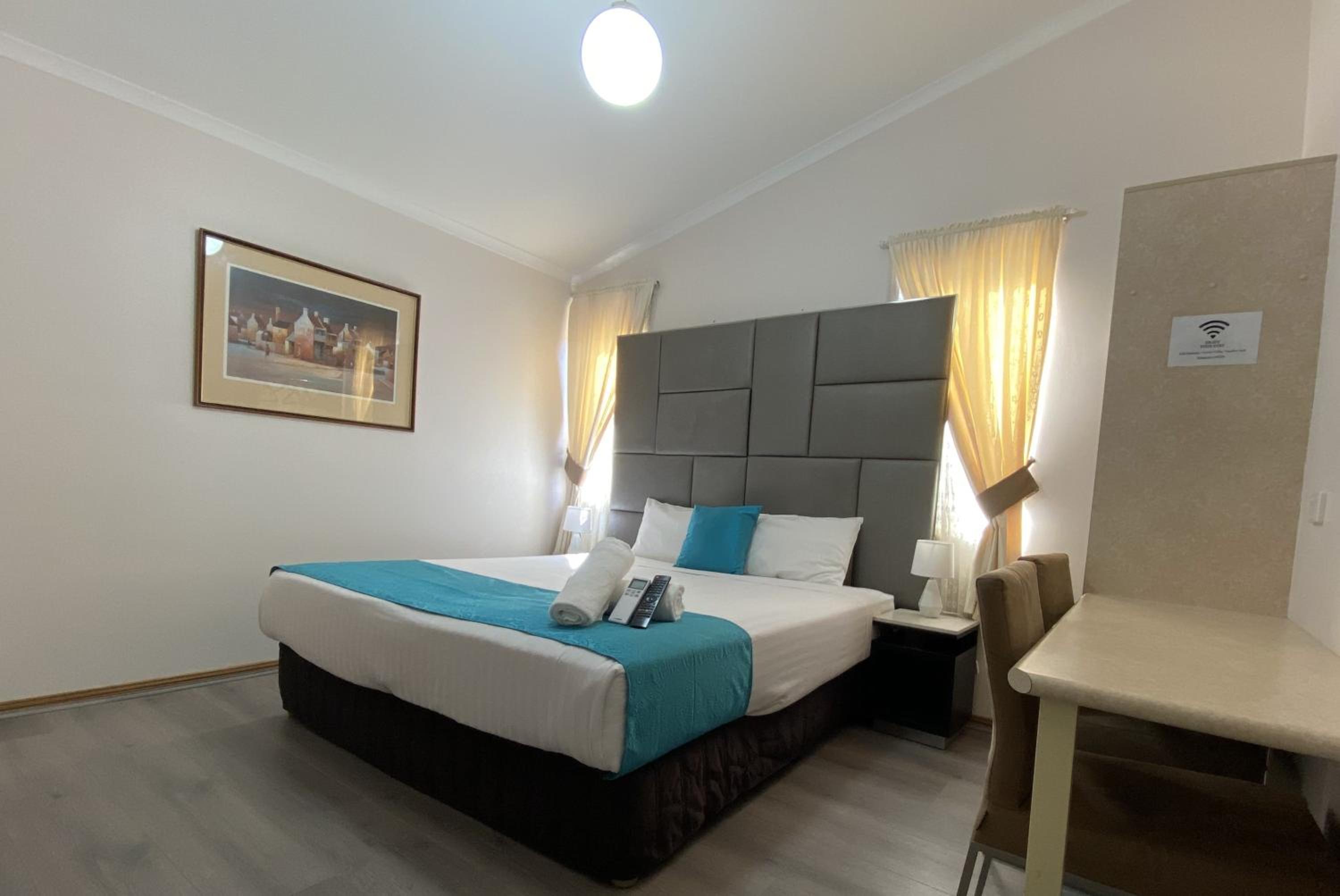 Deluxe Queen Room photo 3