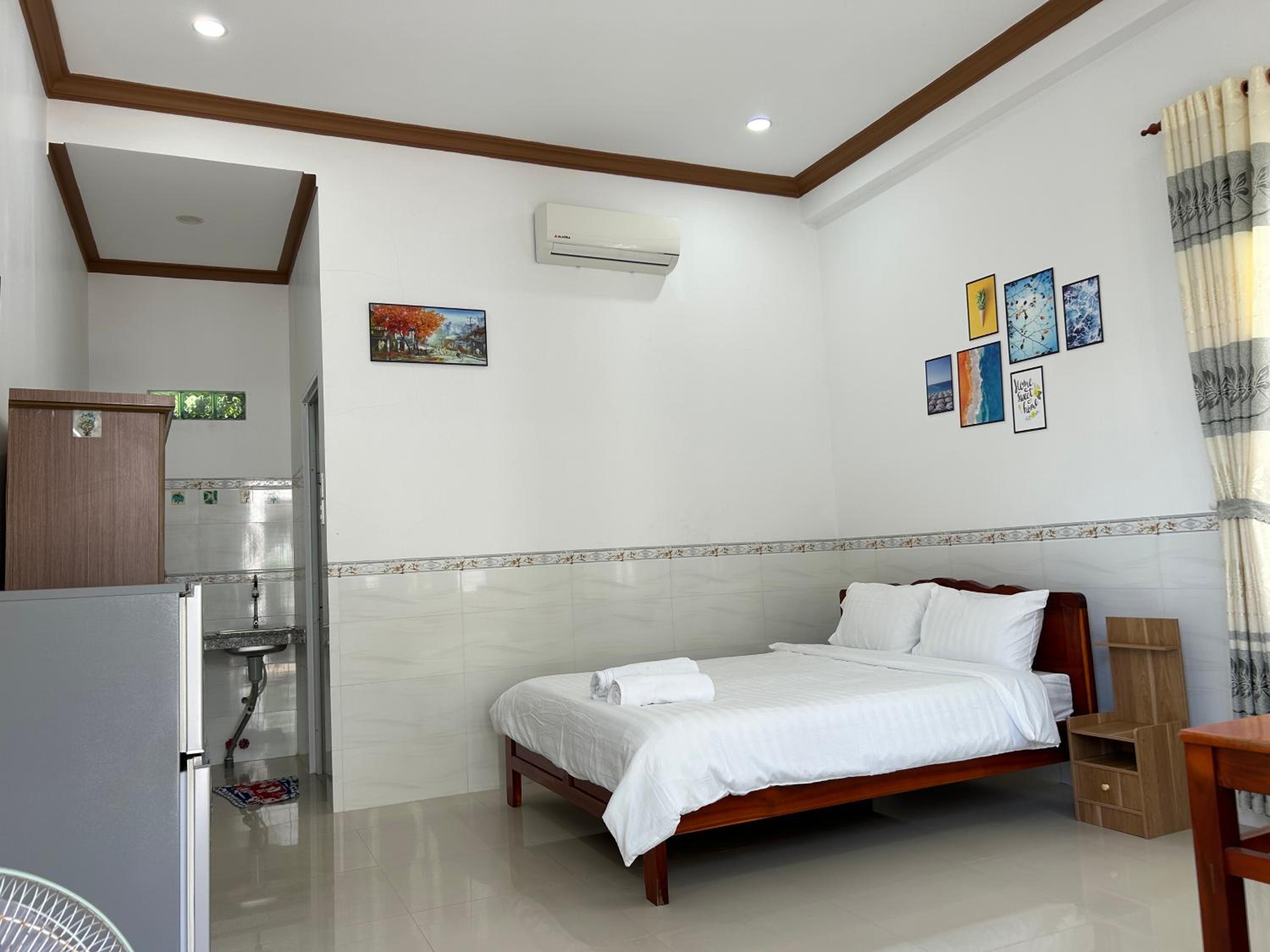Standard King Room