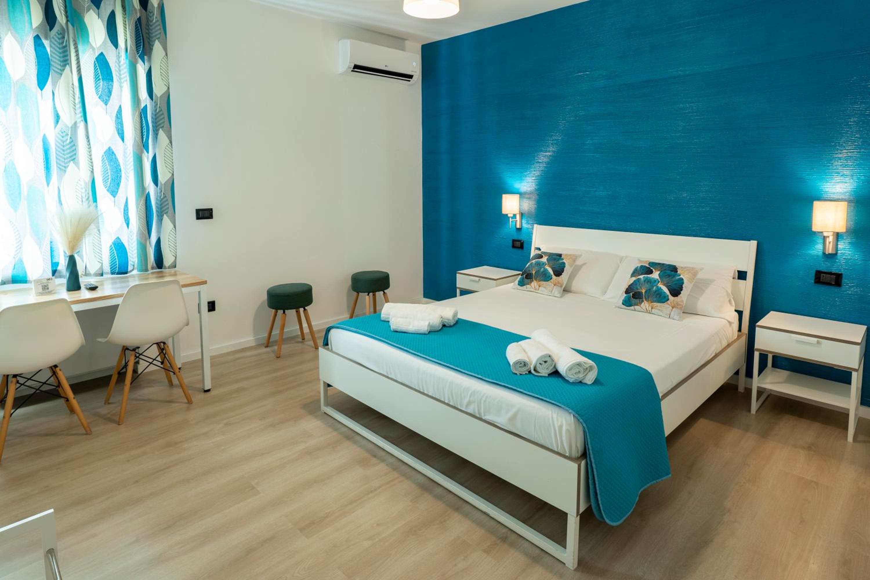 Deluxe Double Room - Photo 2