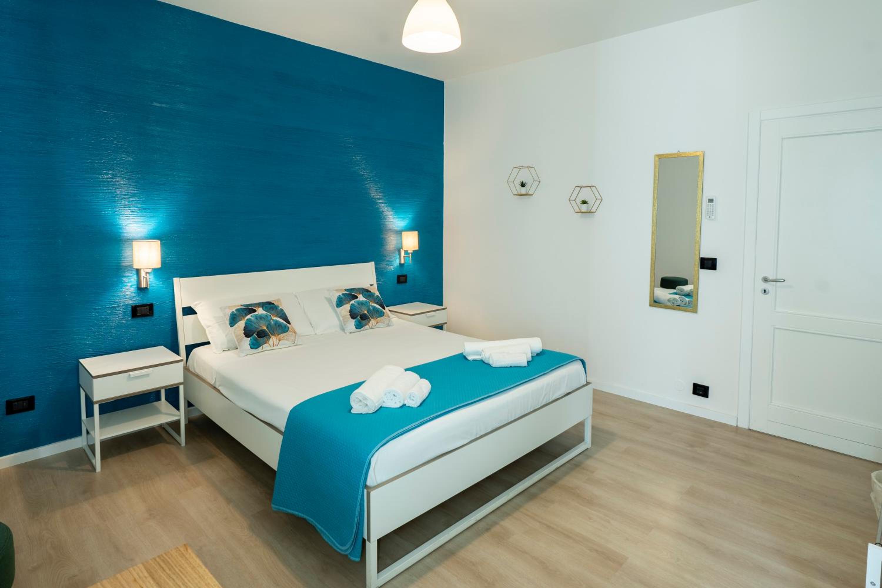 Deluxe Double Room - Photo 1