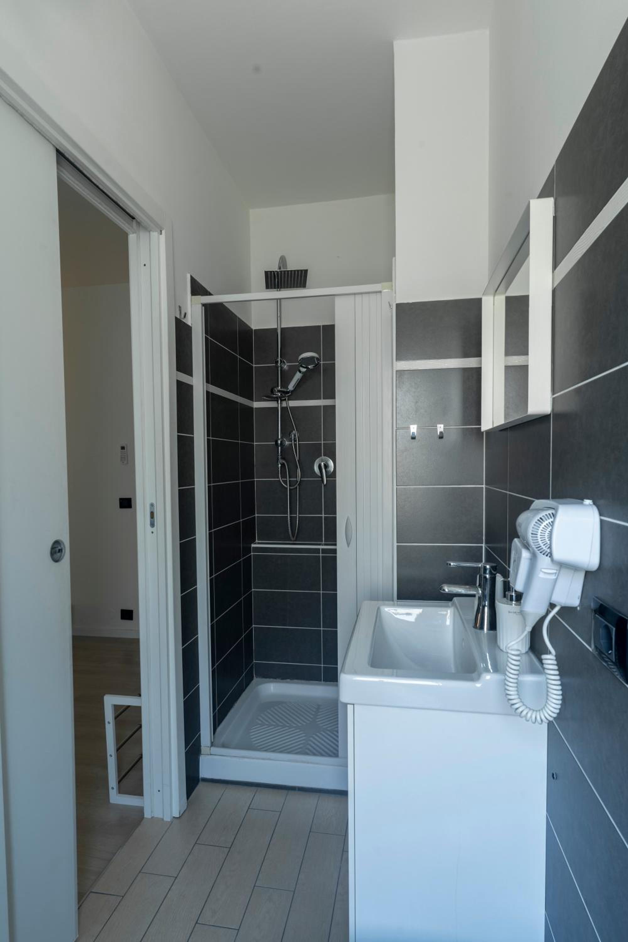 Deluxe Double Room - Photo 7