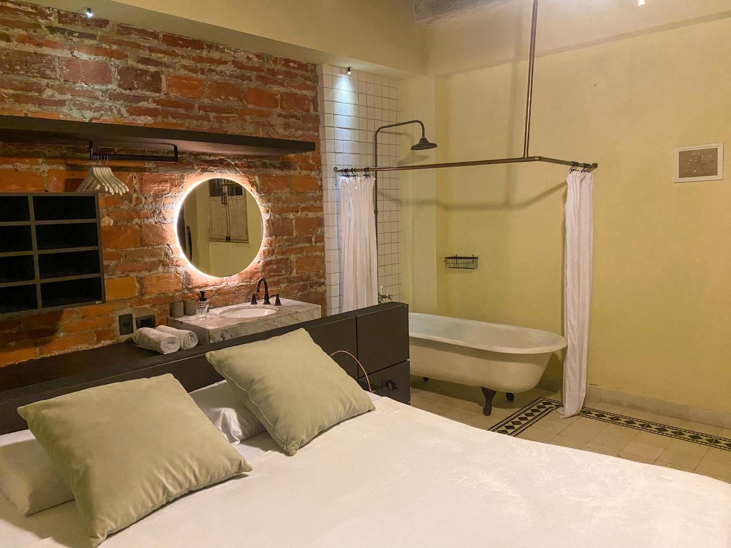 Deluxe Suite photo 1