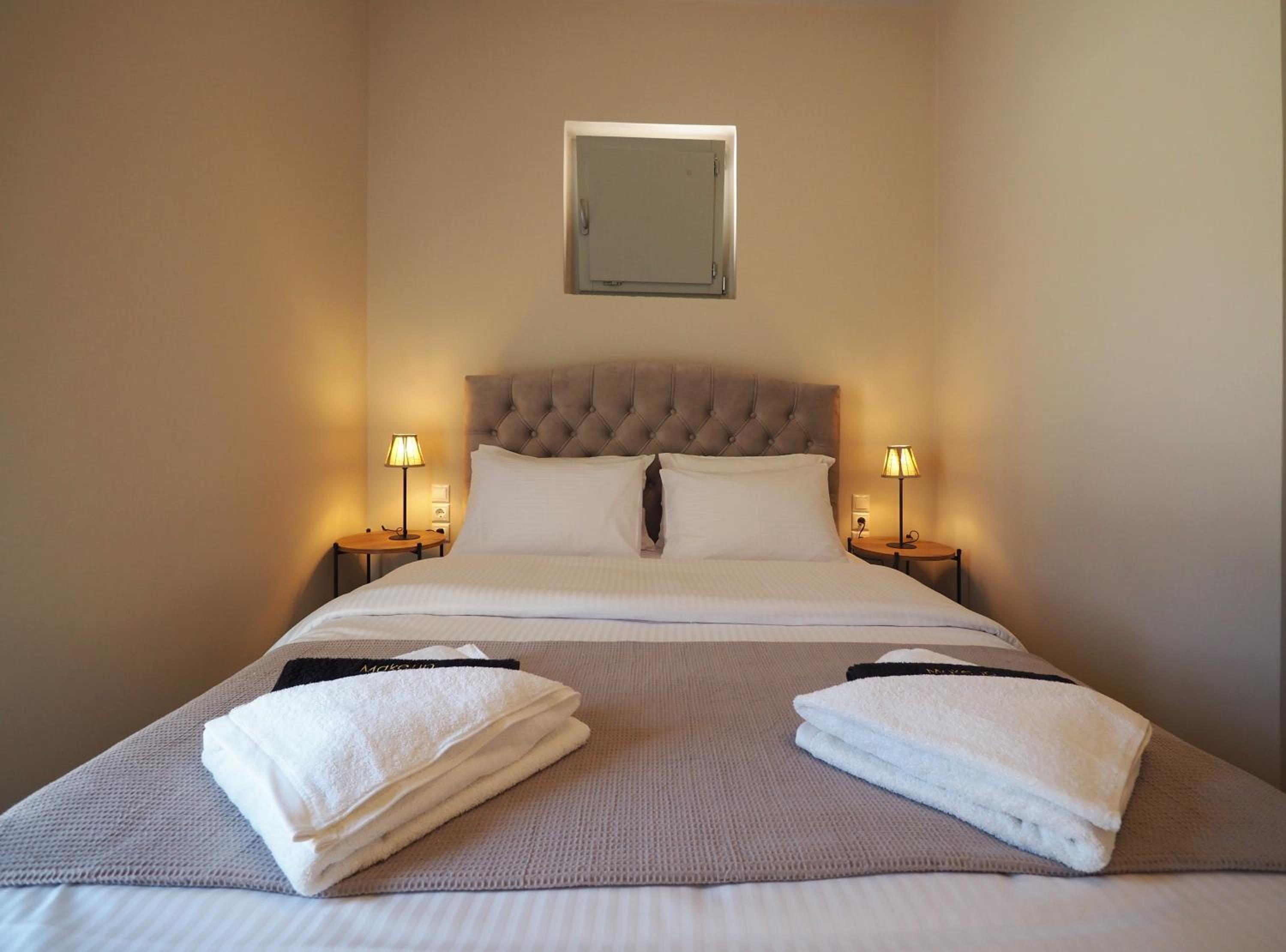 Deluxe King Room photo 3