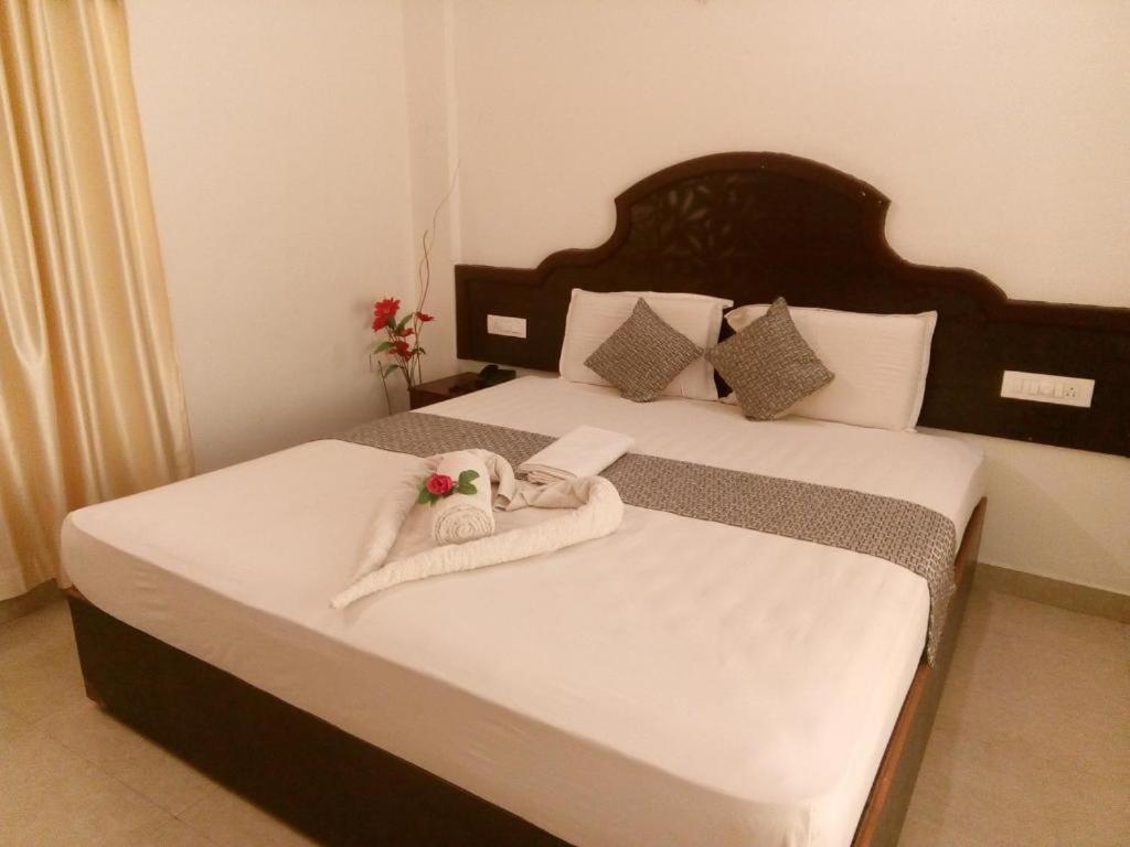 Standard Double Room with Fan photo 2