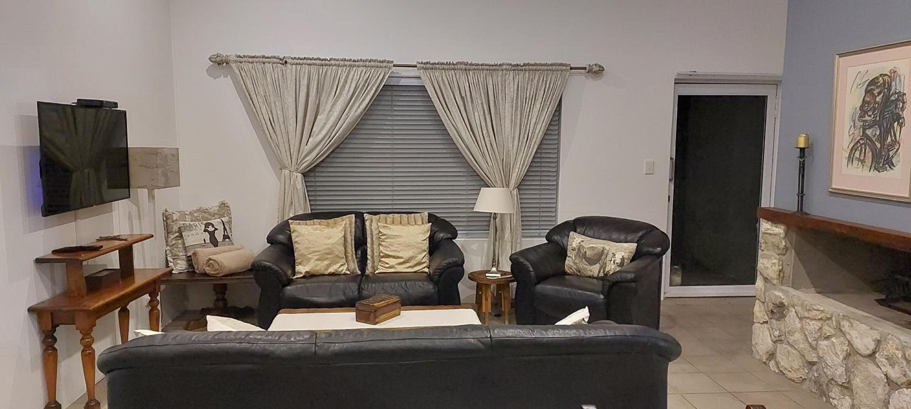 Two-Bedroom Apartment - Photo 14