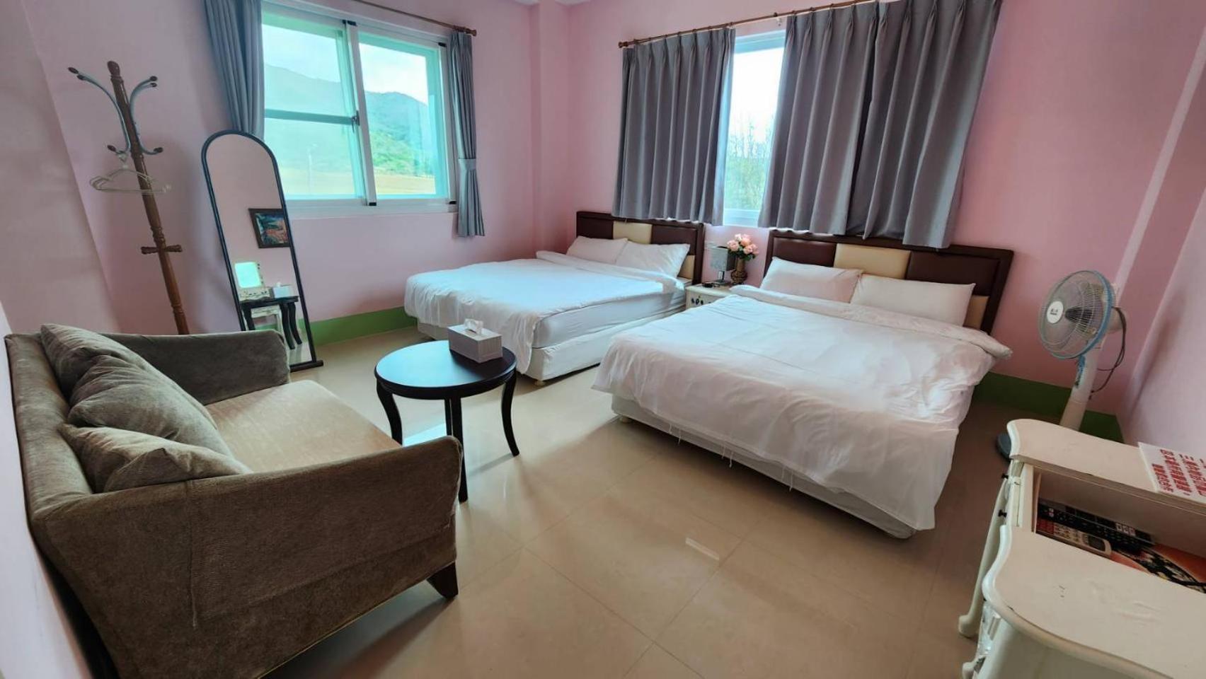 Large Double or Twin Room photo 1