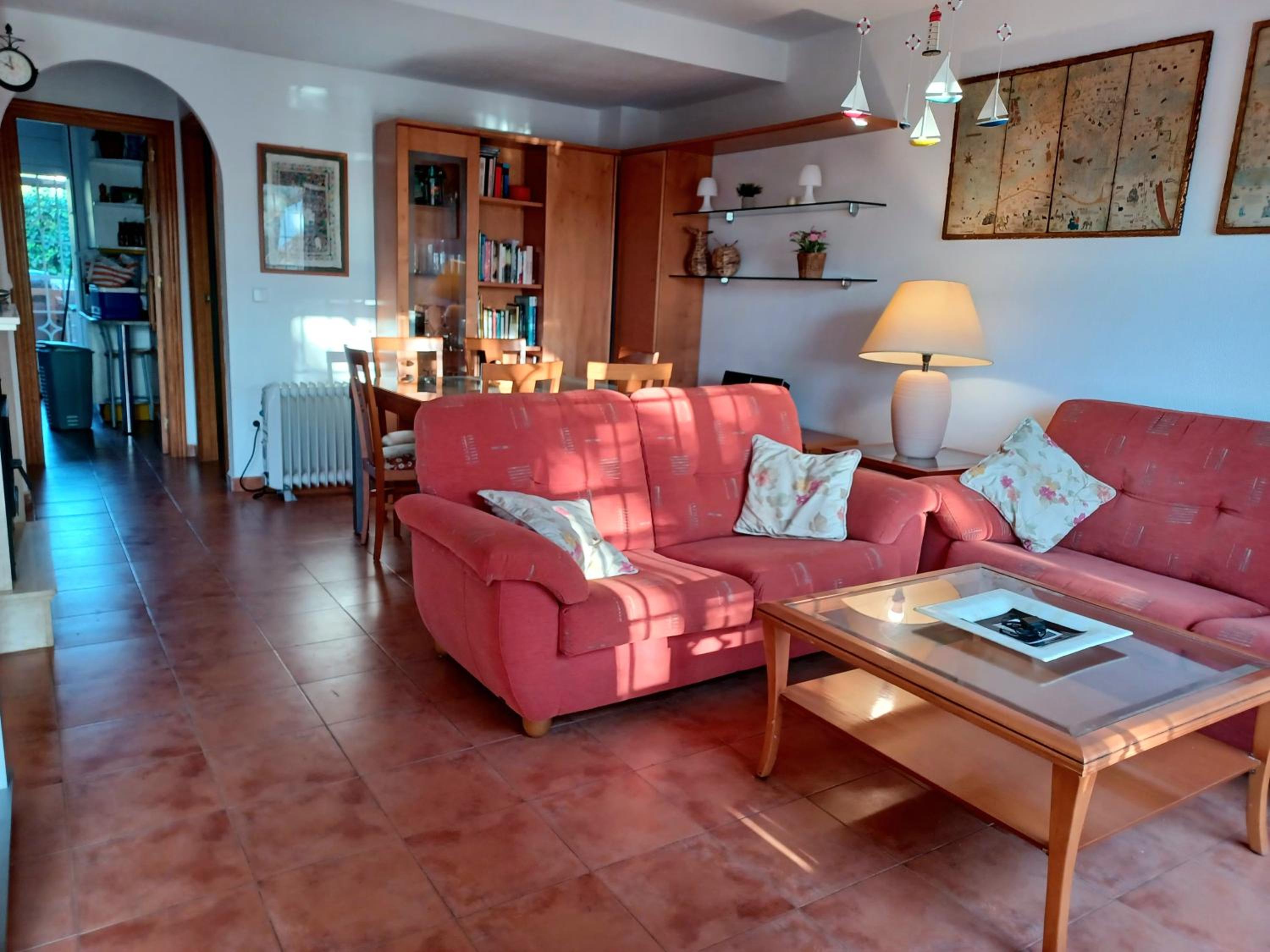 Casa de cuatro habitaciones