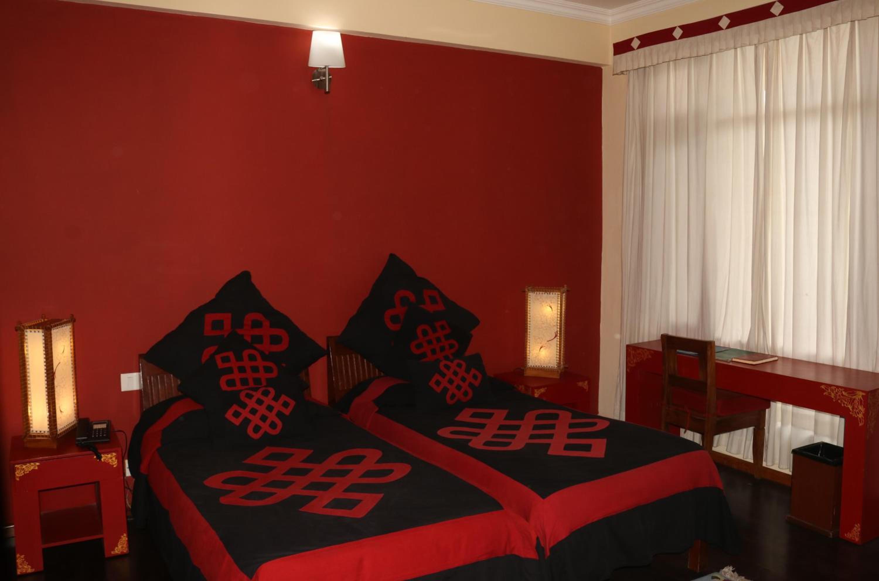 Double Room with Balcony - Photo 7