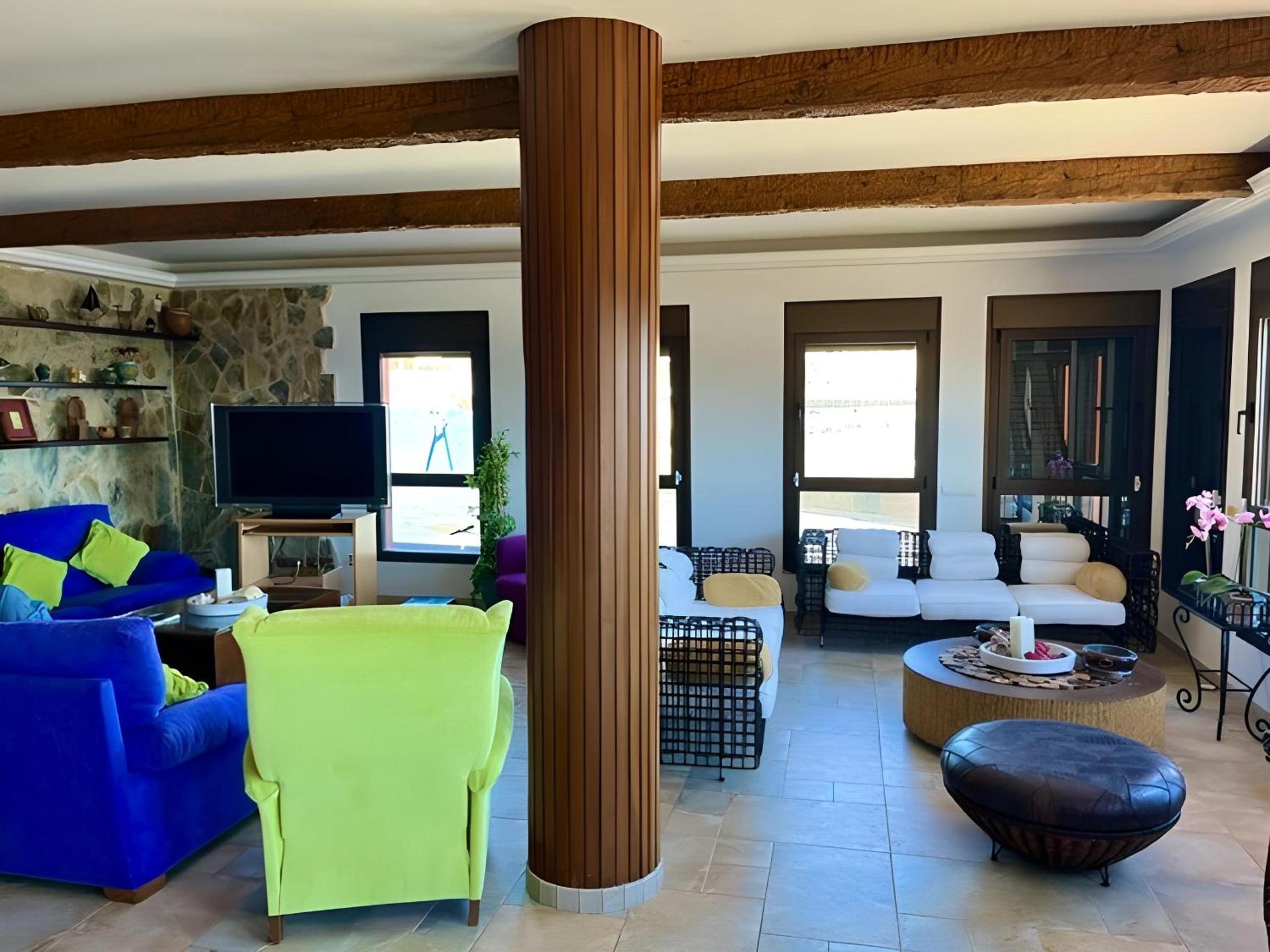 Casa de cinco habitaciones