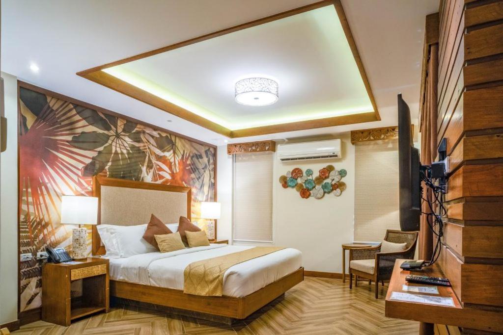 Deluxe Room - Photo 1