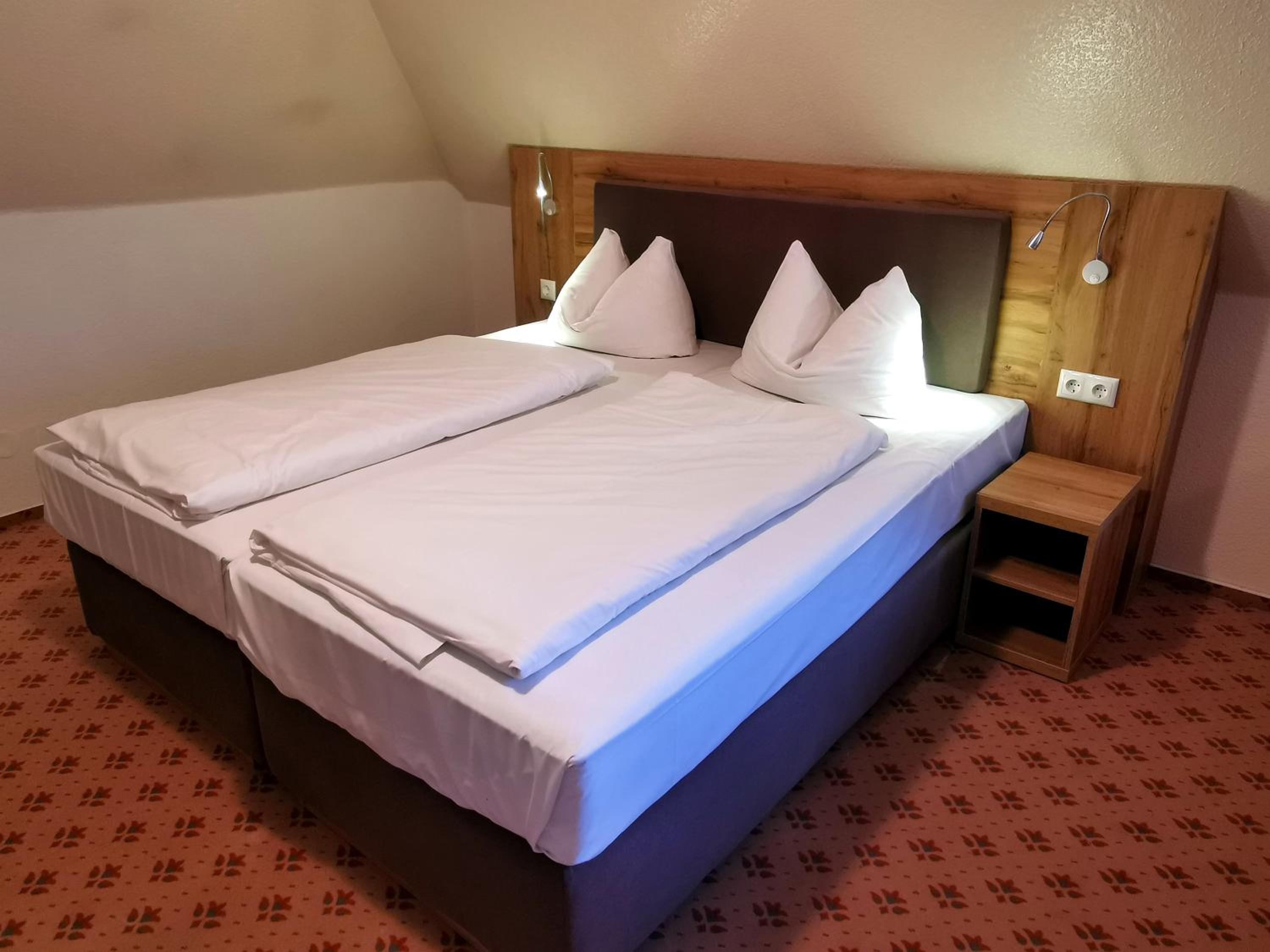 Standard Quadruple Room - Photo 4