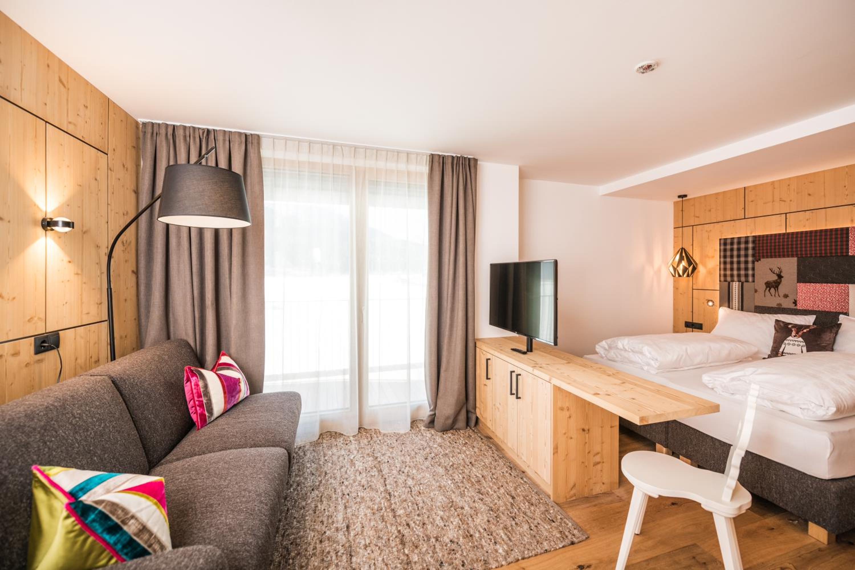 Deluxe Double Room photo 3