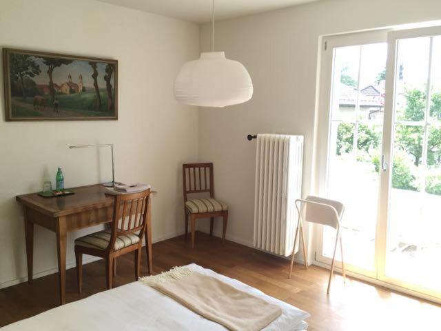 Double Room with Balcony and Shared Bathroom photo 3