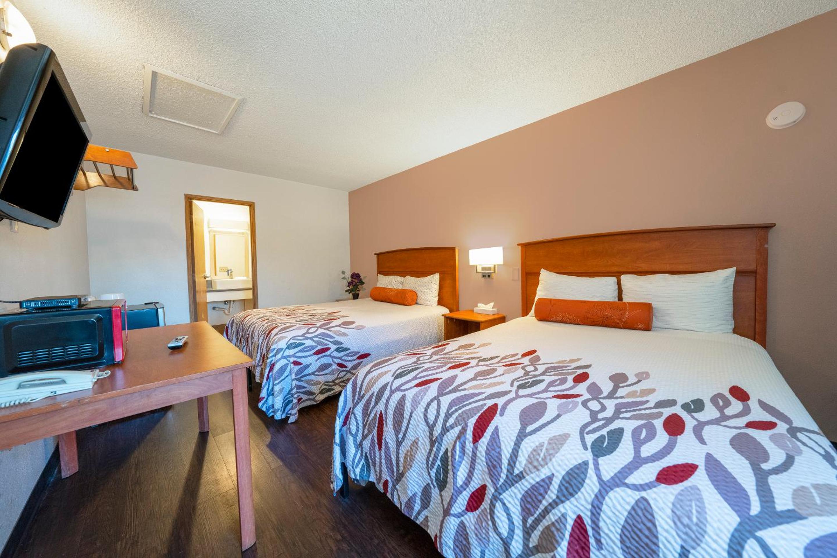 Budget Inn Gladstone By OYO - Portland Clackamas, Photo 4