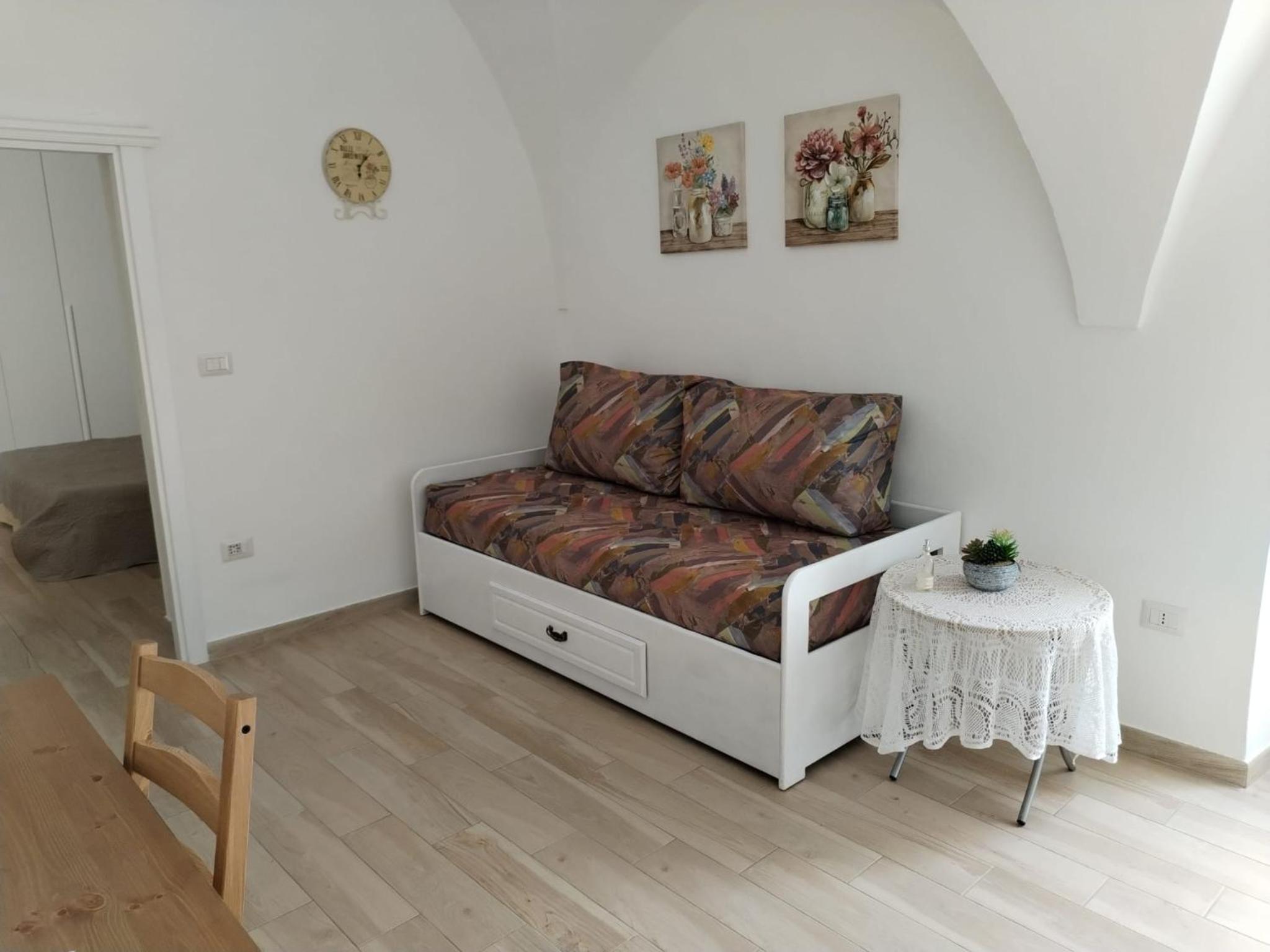 One-Bedroom House photo 3