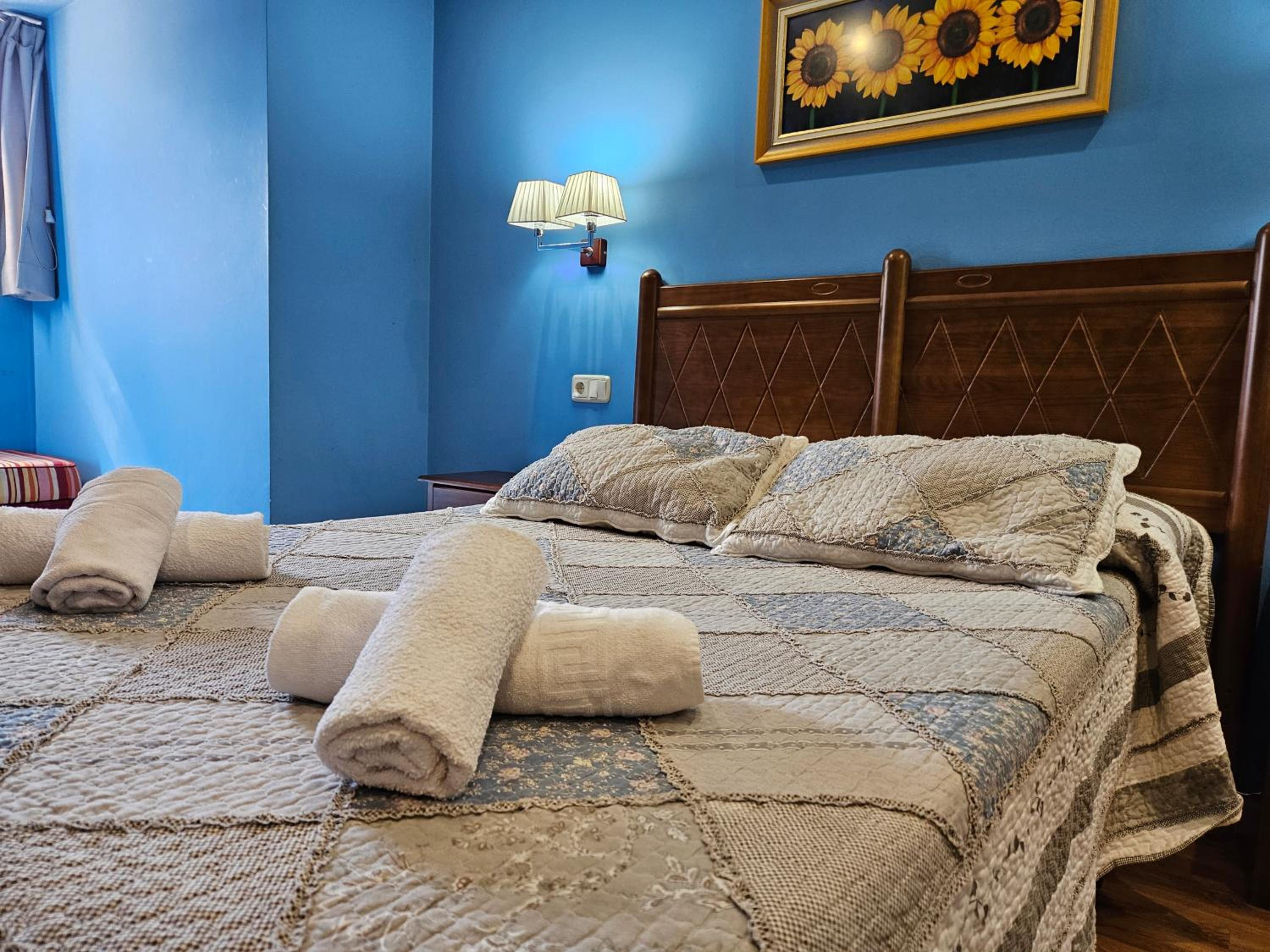 Double Room - Photo 11