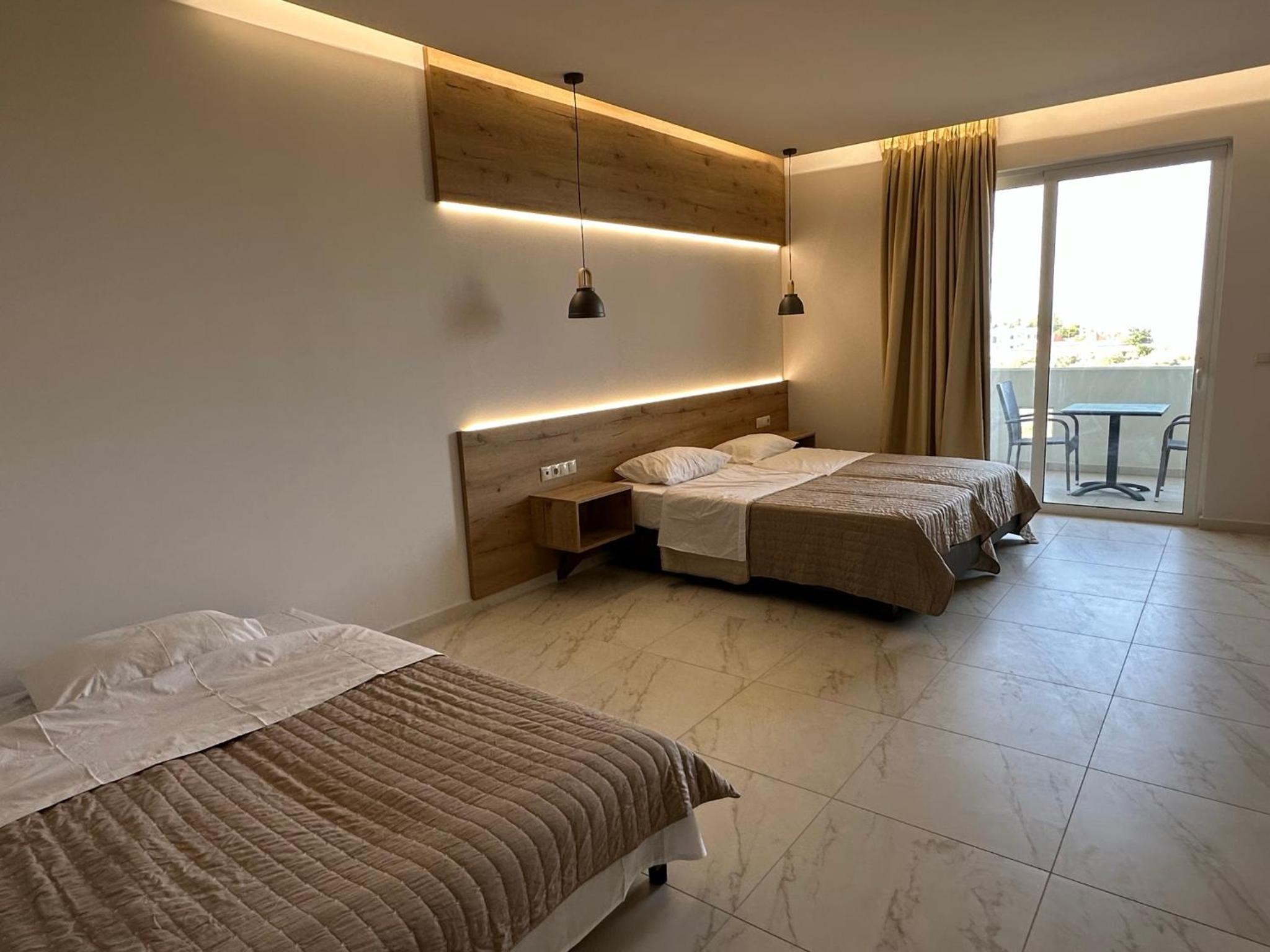 Luxury Triple Room