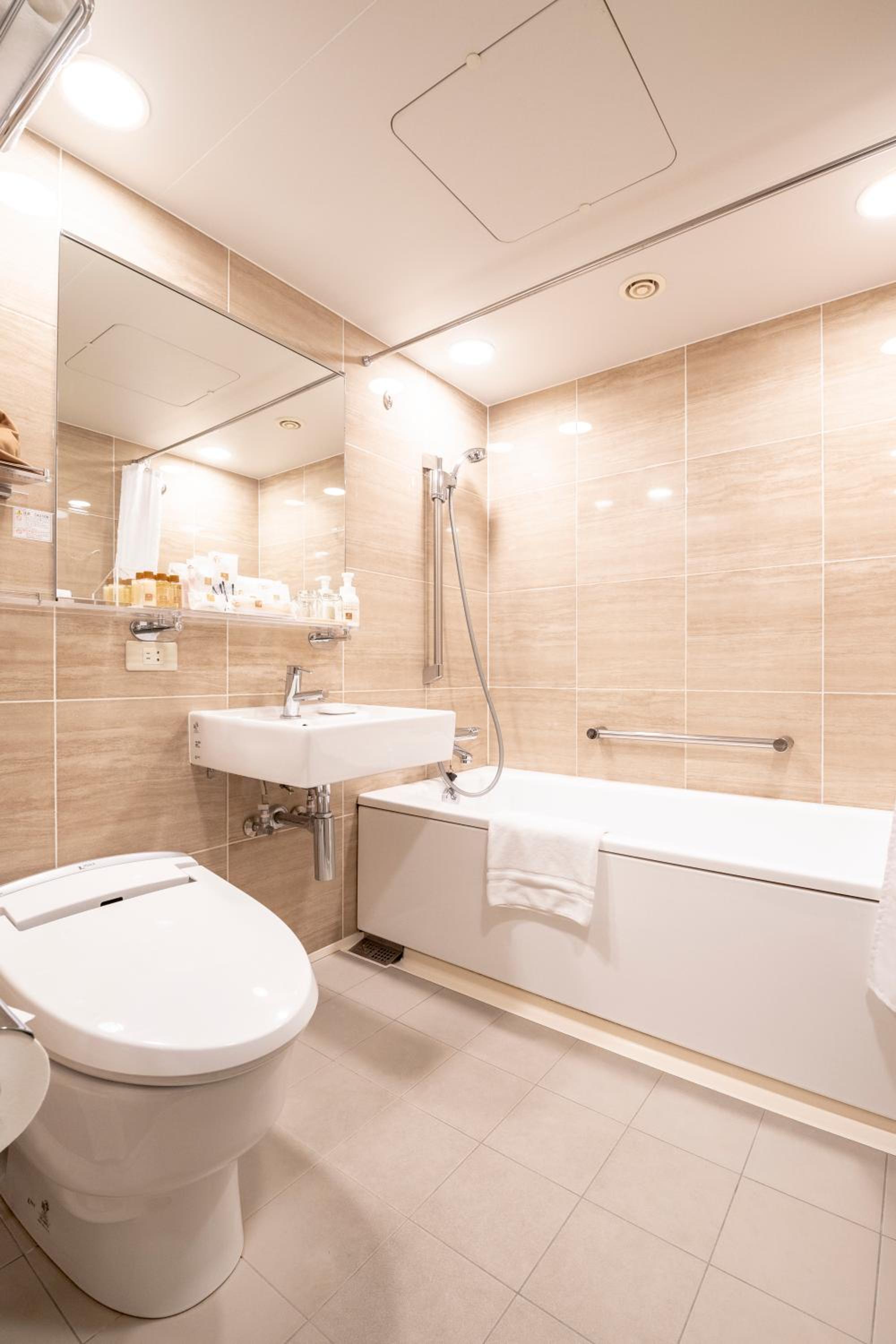 Premium Twin Room with Fitness Center Access - Non-Smoking - Photo 6