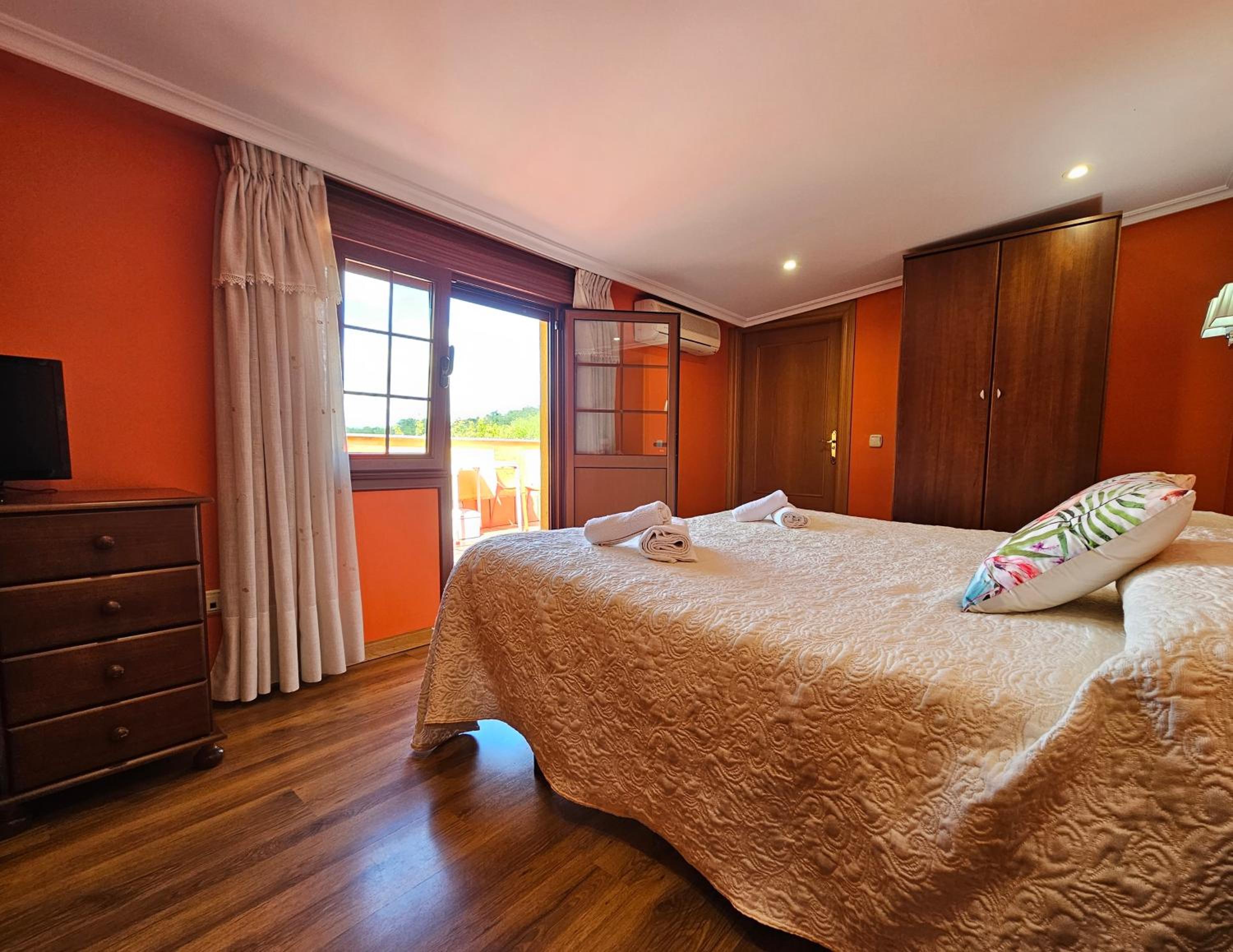 Quadruple Room - Photo 8