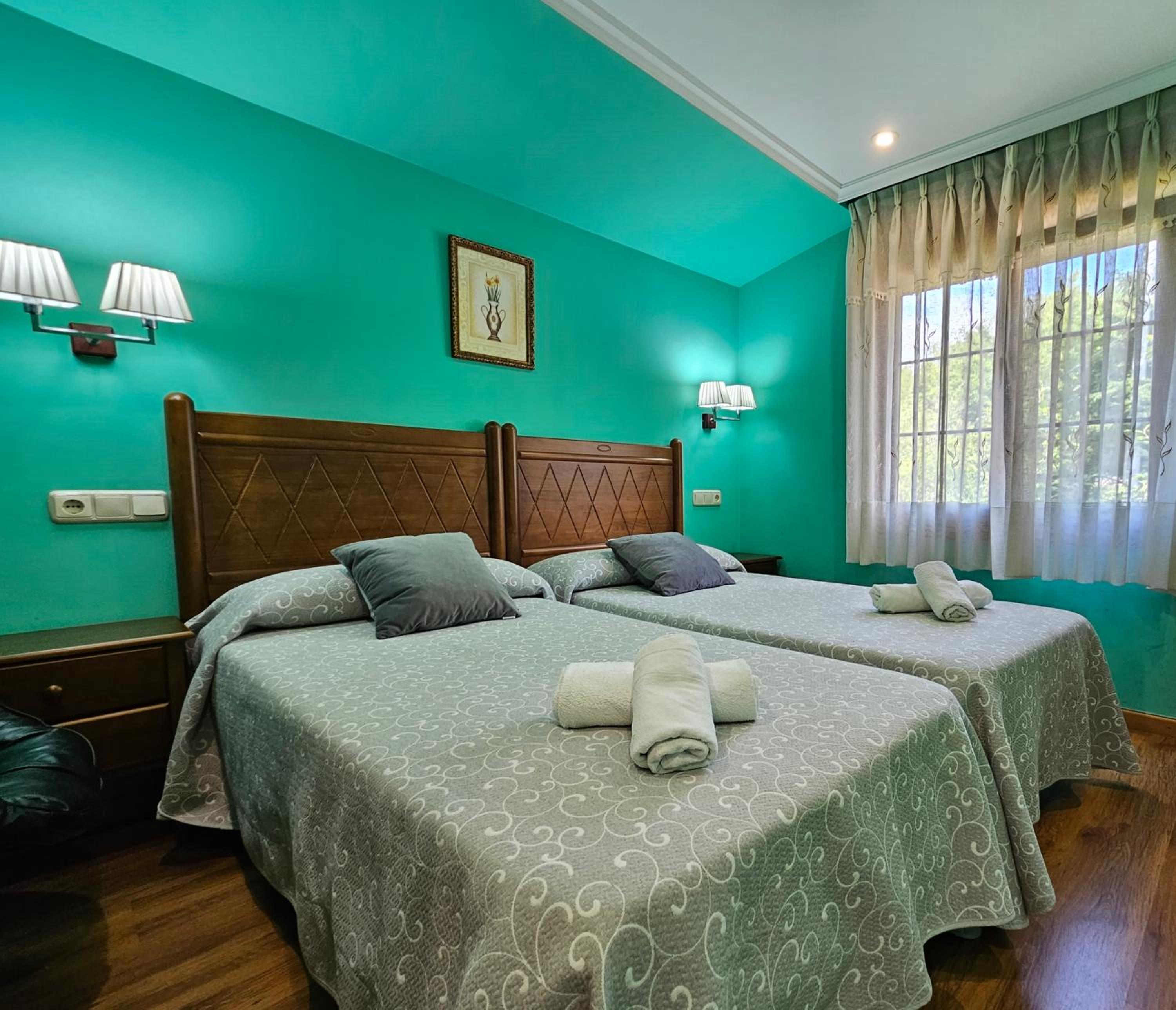 Quadruple Room - Photo 3