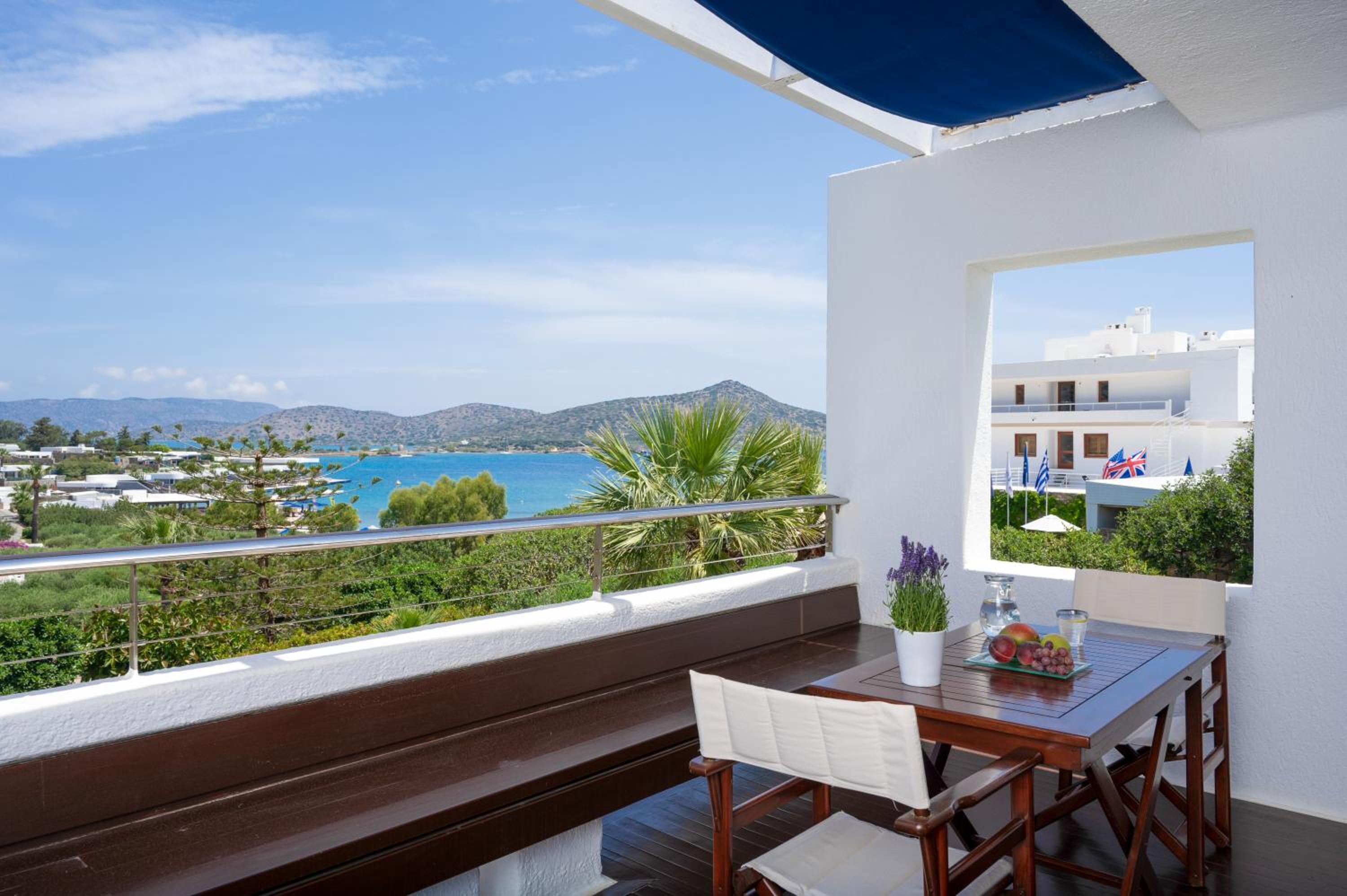 Luxury Hotel / Bungalow Suite Sea View - Photo 2