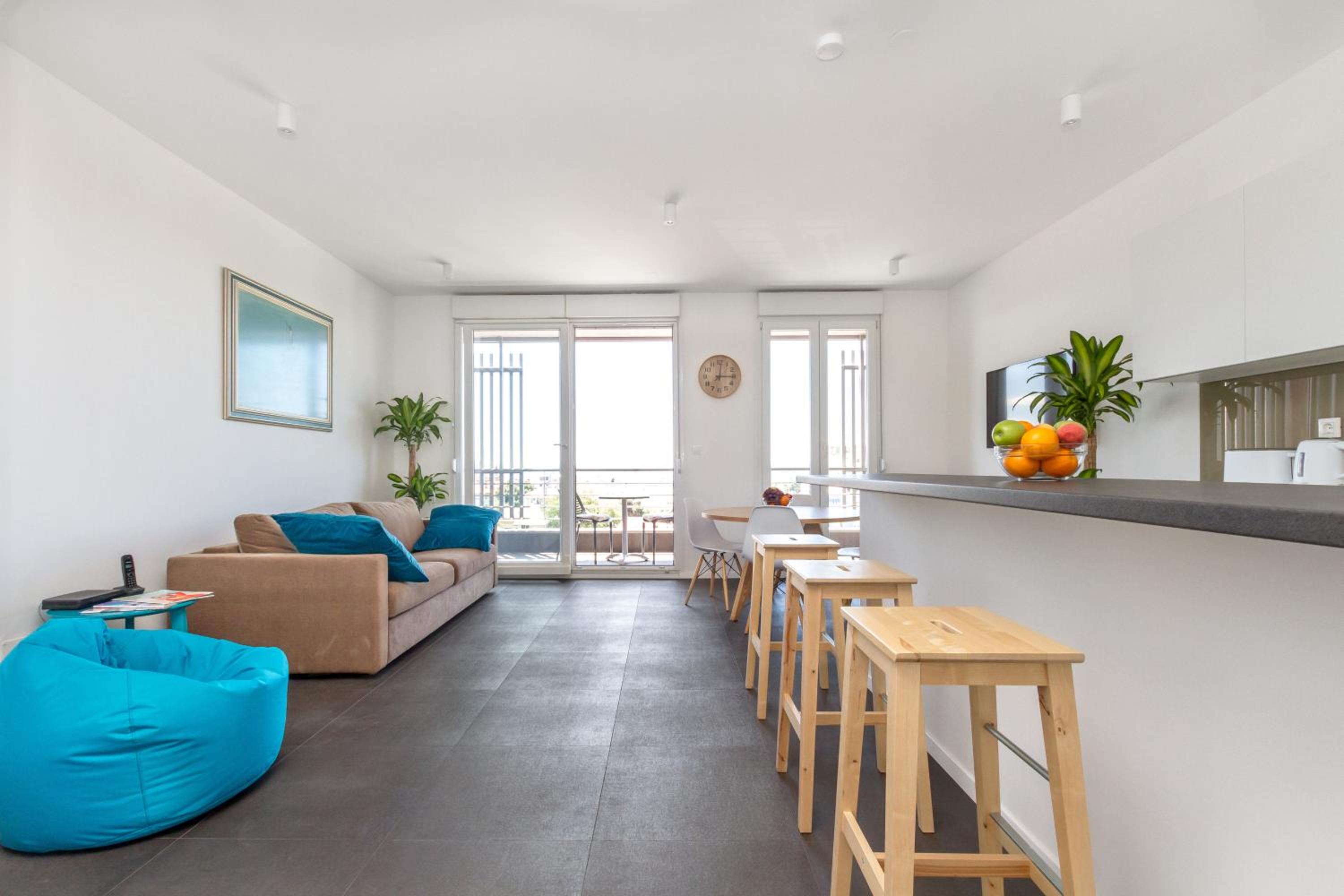 Apartment with Sea View - Photo 1
