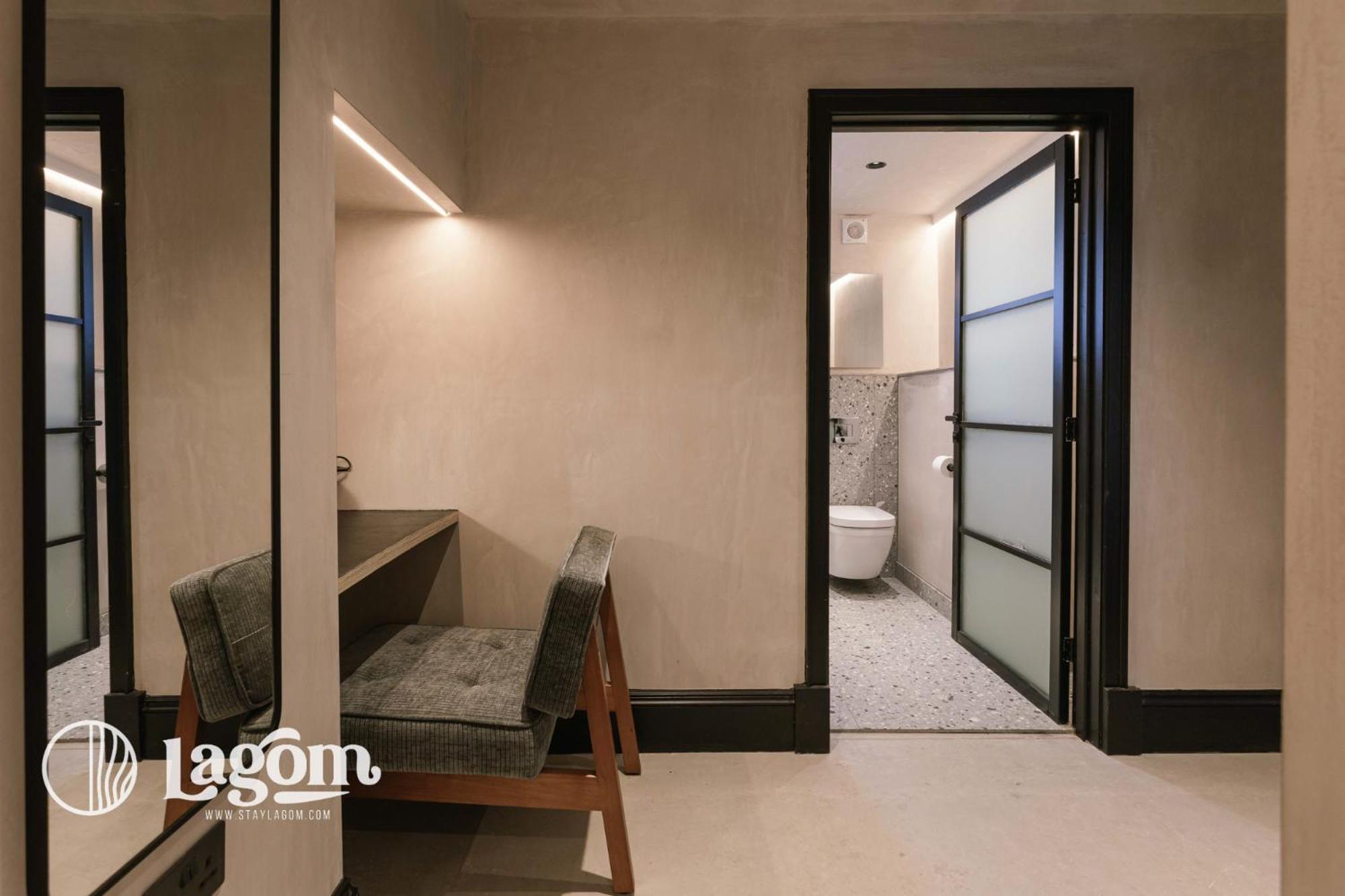 Japanese-Style Room