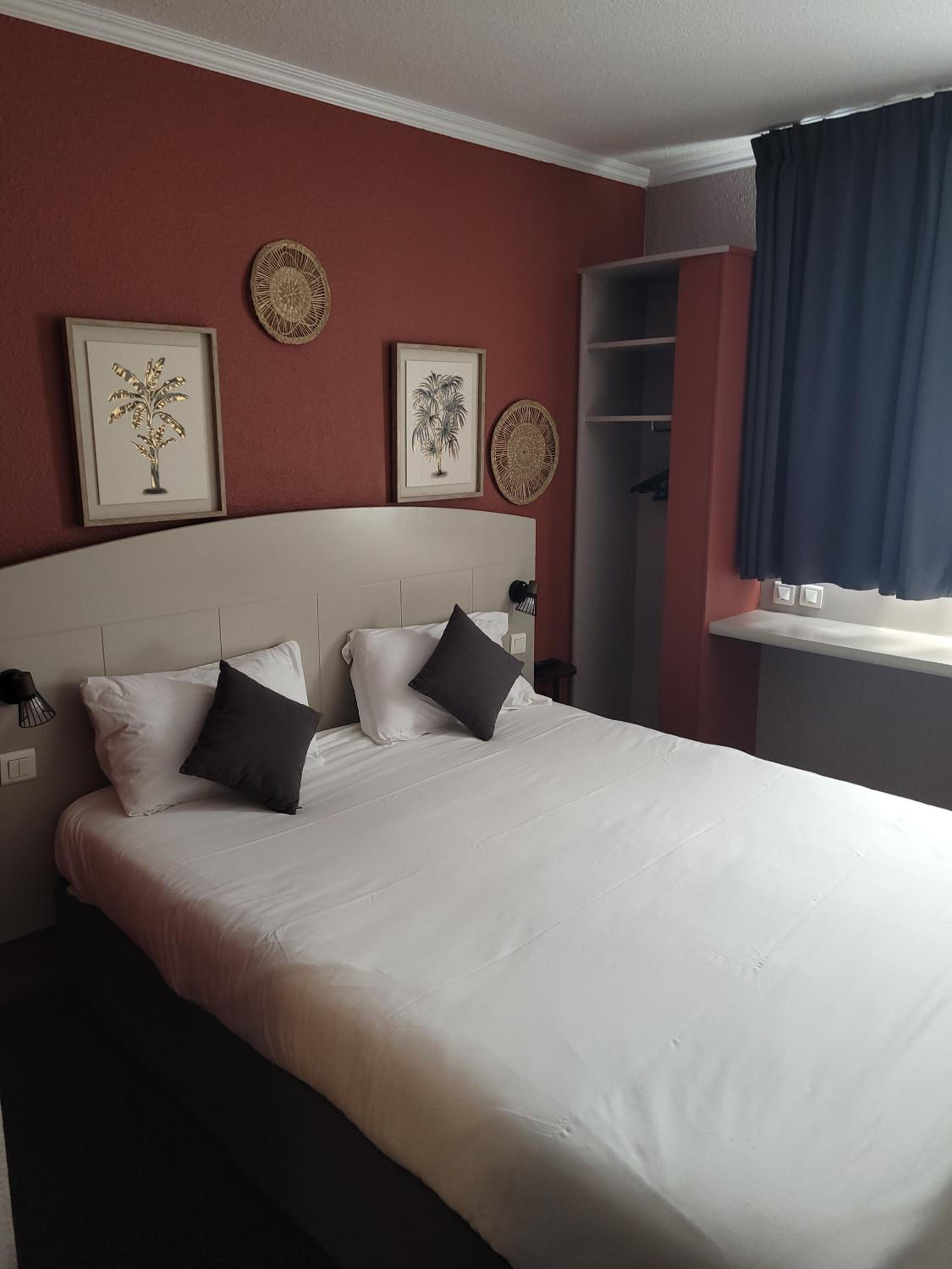 Double Room - Photo 4