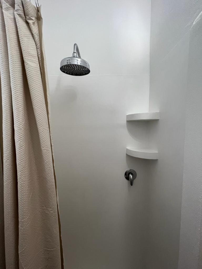 One-Bedroom House photo 3